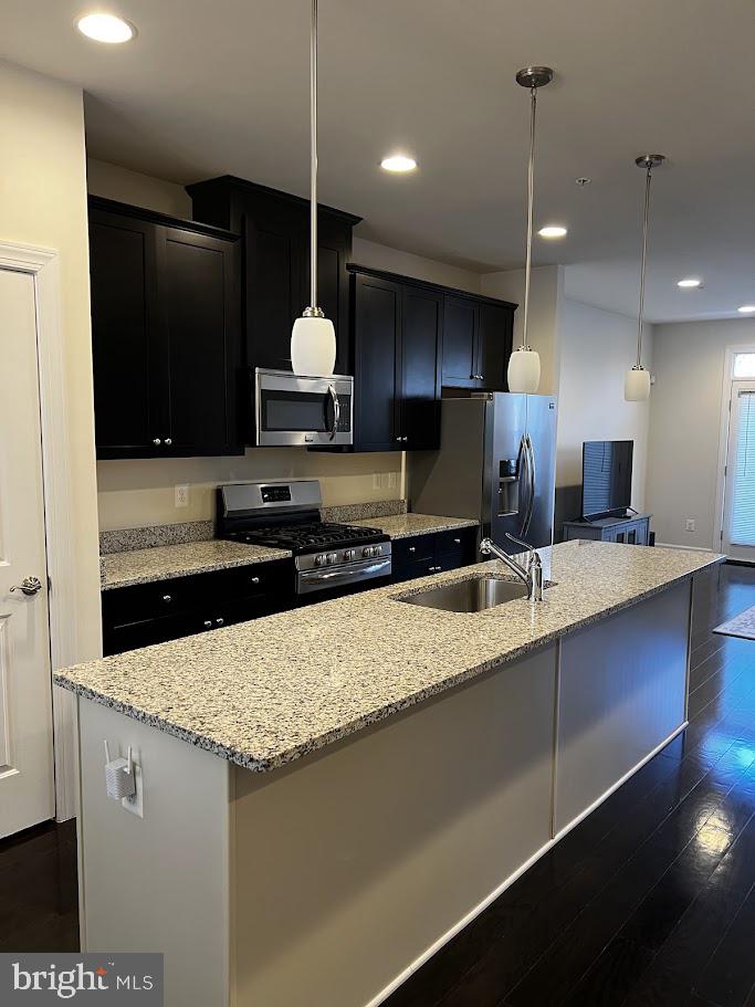 RIVERDALE PARK STATION - Residential Lease