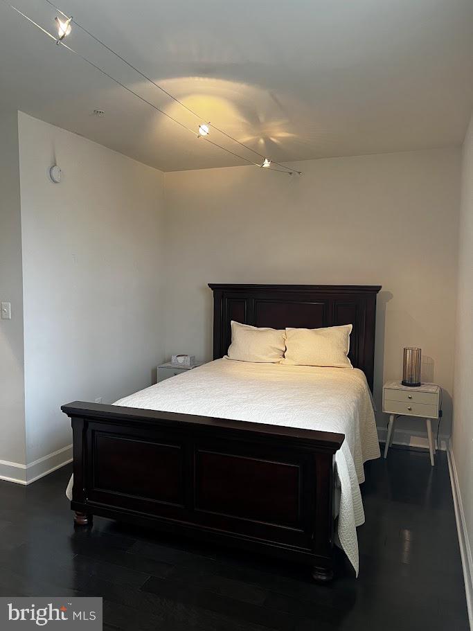 RIVERDALE PARK STATION - Residential Lease