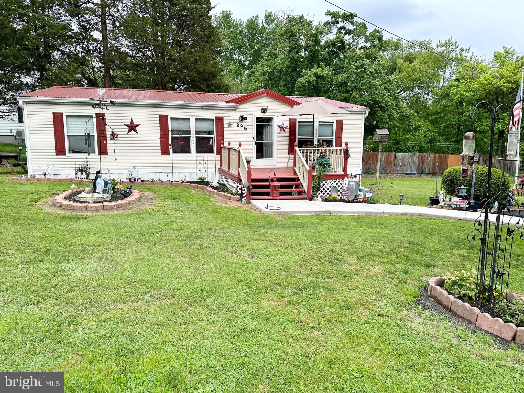 ELKTON - Residential Income