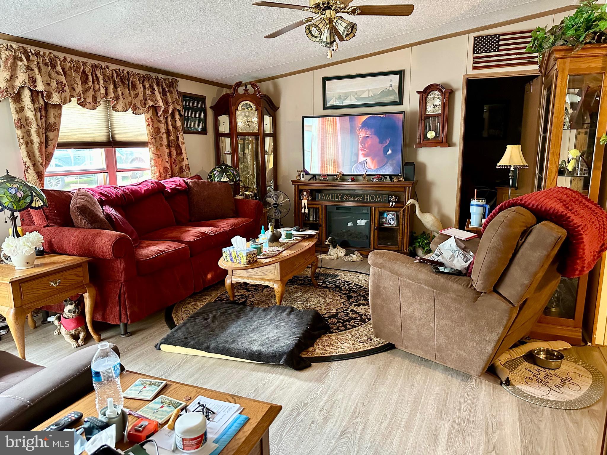 ELKTON - Residential Income