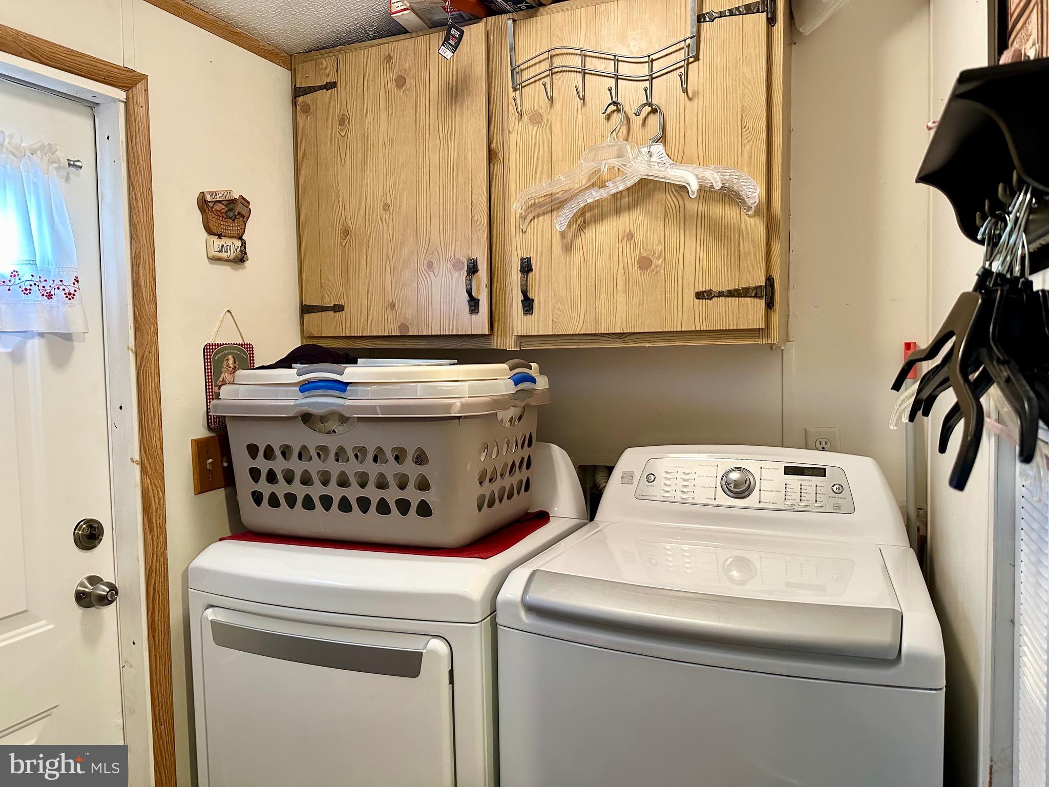 ELKTON - Residential Income