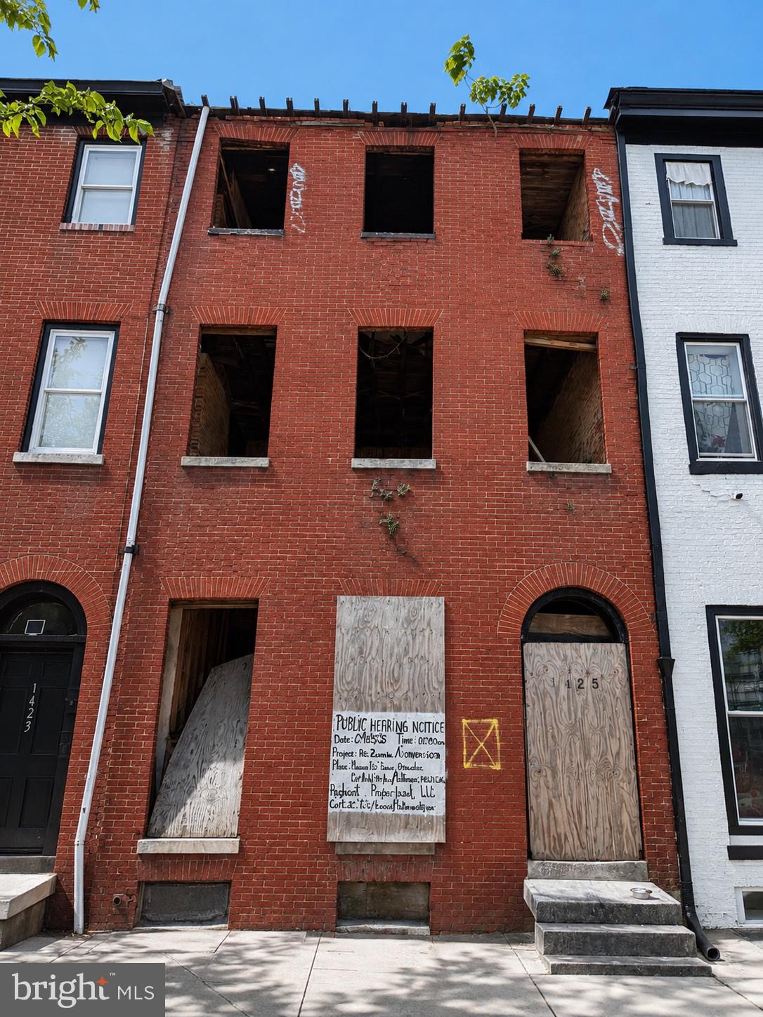 1425 W FAYETTE STREET W