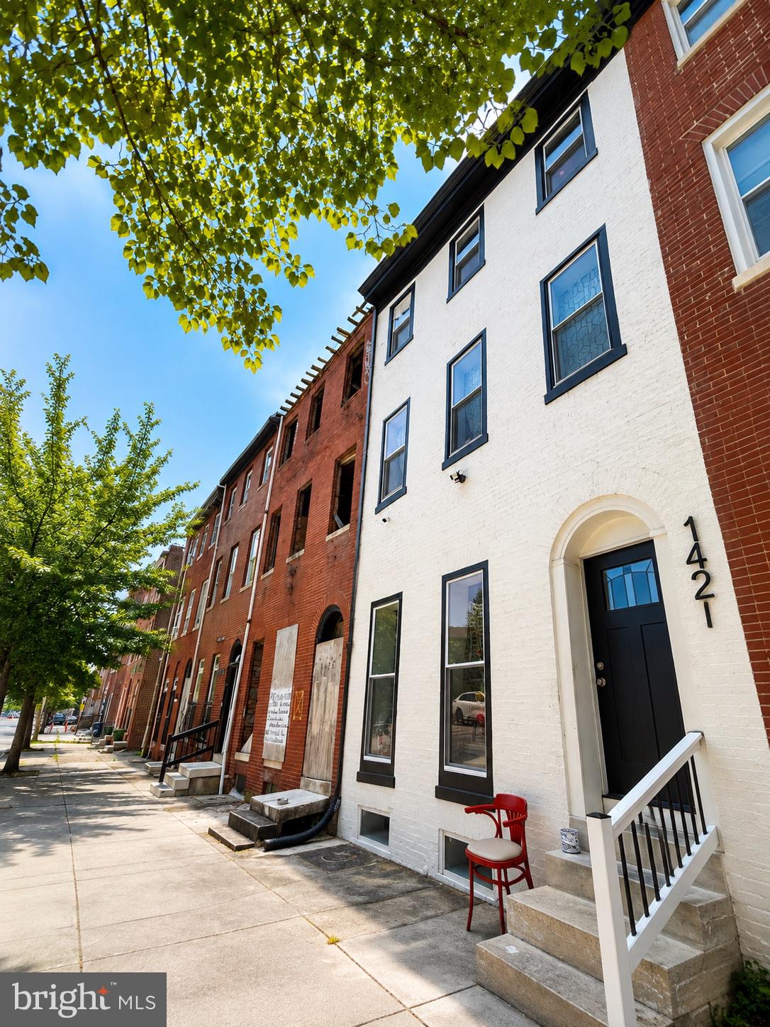 1425 W FAYETTE STREET W
