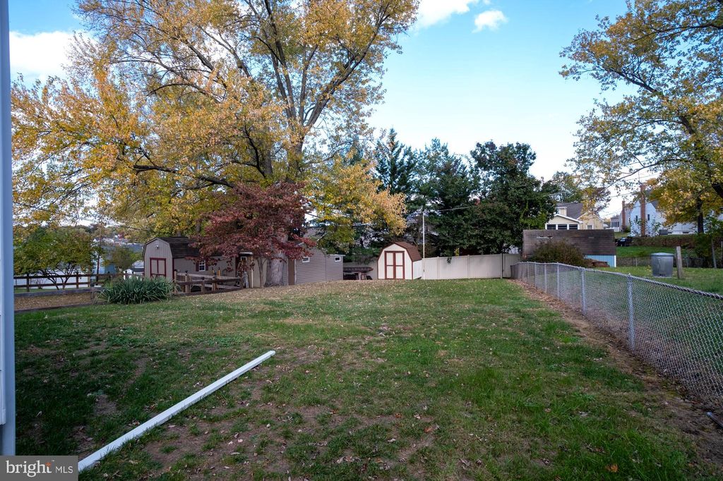 Photo of 1200 Oakland Terrace Road, BALTIMORE, MD 21227 (MLS # MDBC2144868)