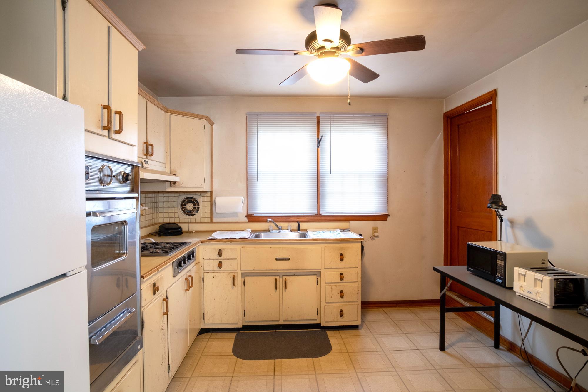 OAKLAND TERRACE - Residential