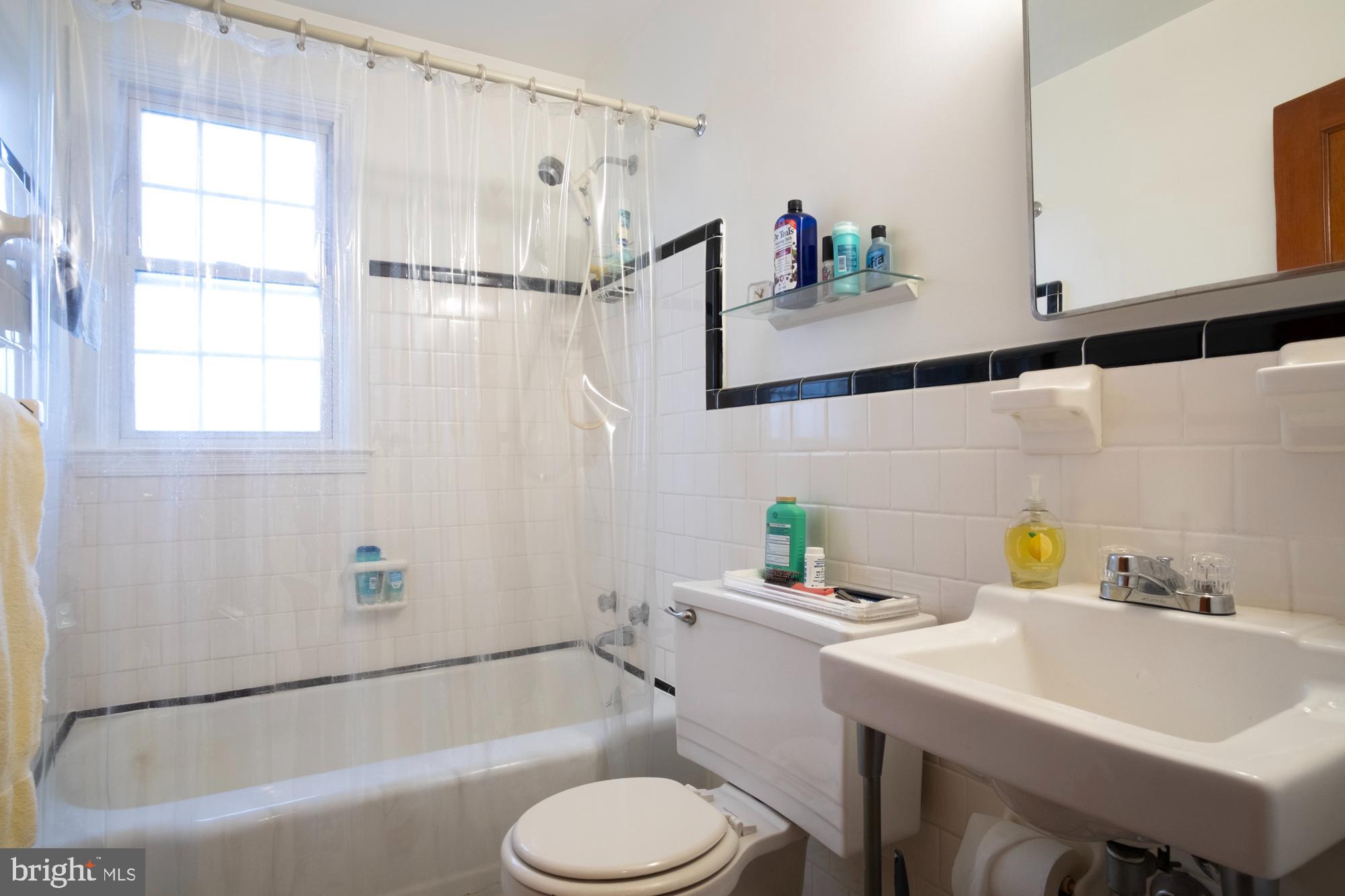 OAKLAND TERRACE - Residential