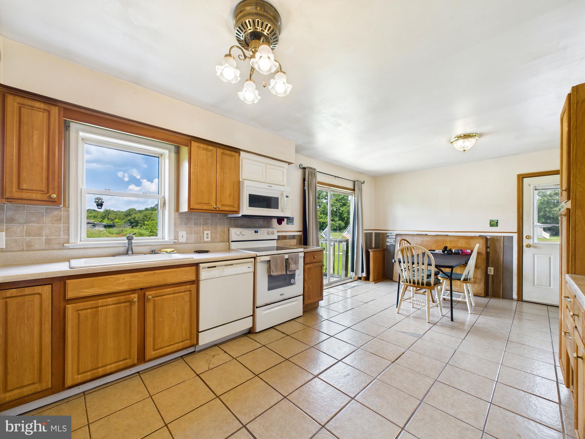 DEER MEADOWS - Residential