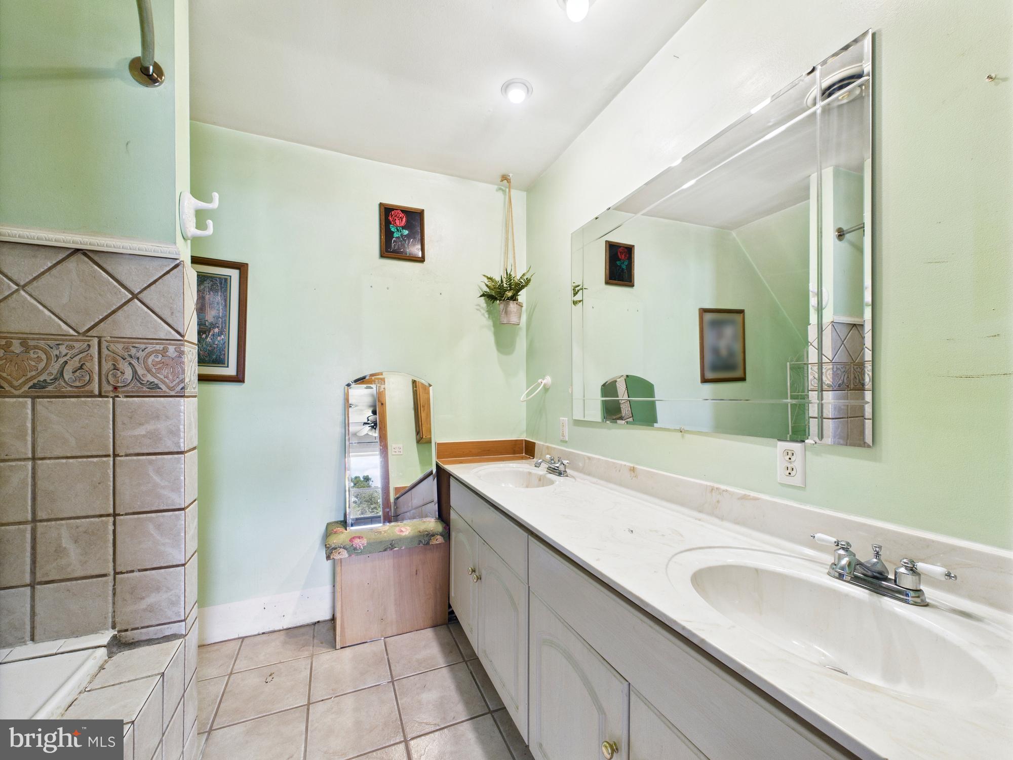 DEER MEADOWS - Residential