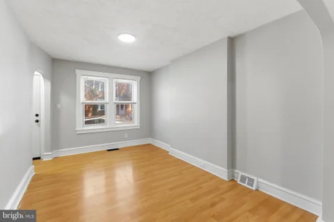MLS: NJBL2112160