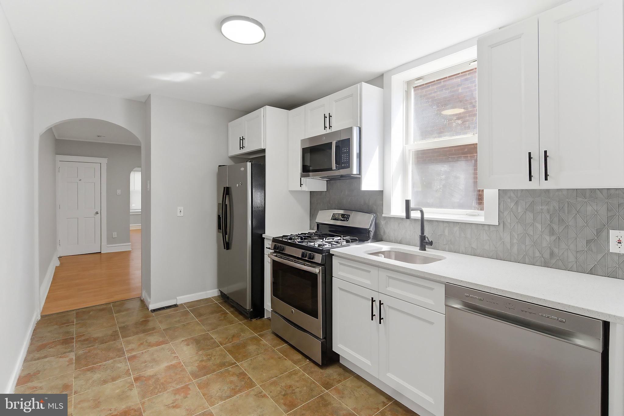 71 AMBOY AVENUE