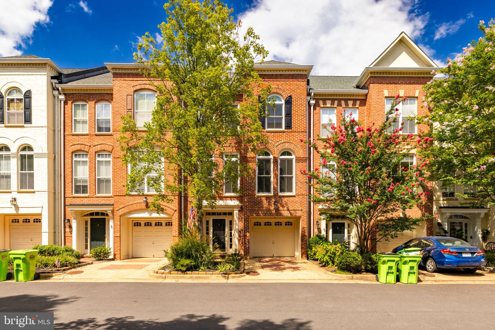 CAMERON STATION - Residential