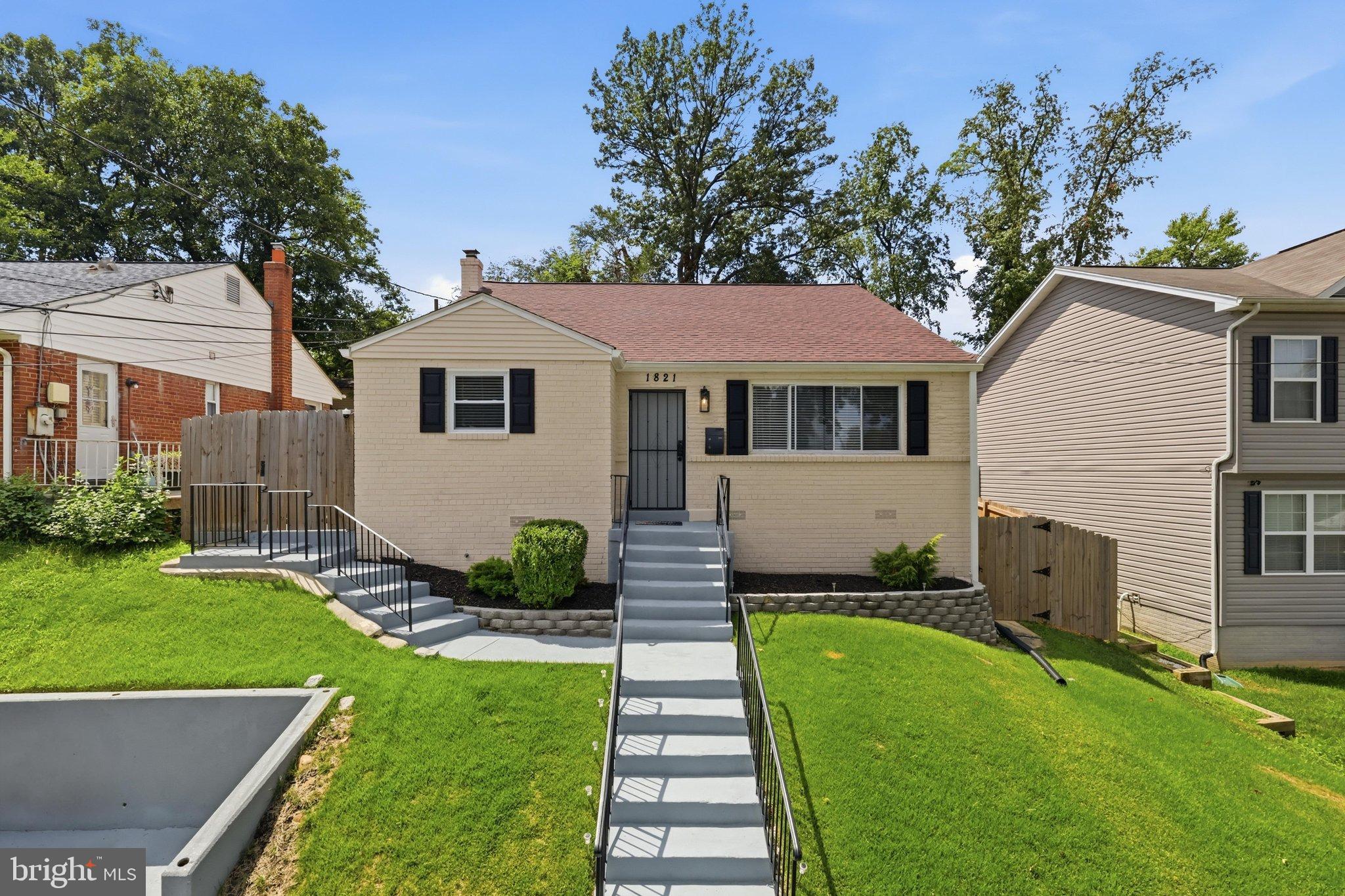 1821 CAMPBELL DRIVE