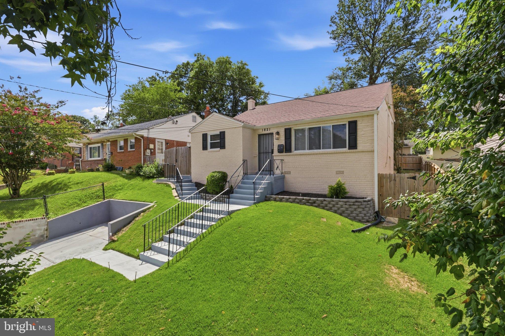 1821 CAMPBELL DRIVE