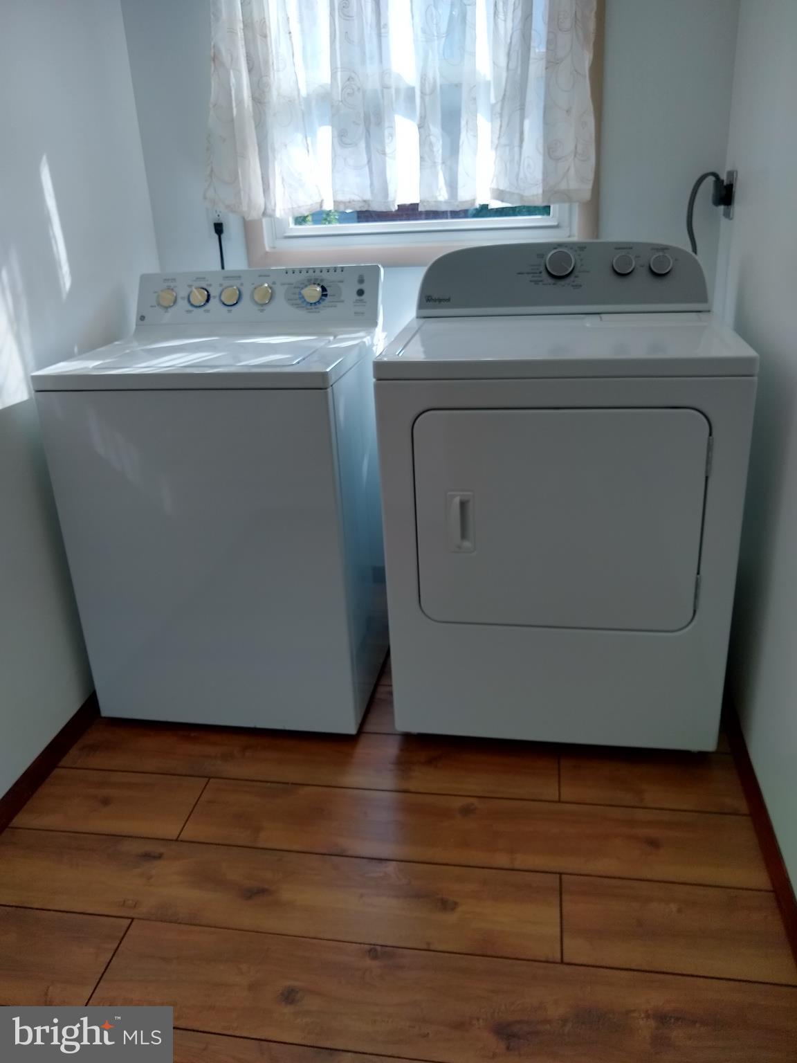 WAVERLY VILLAGE - Residential