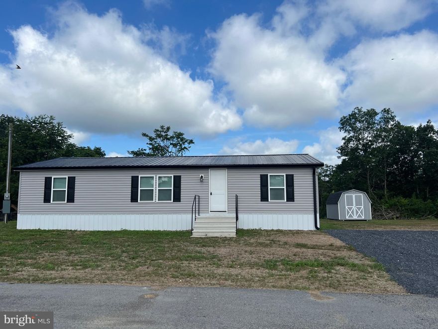 46 Dugan Court, Hedgesville, WV 25427
3 Bedrooms | 2 Bathrooms | Recently Renovated | Pets Welcome (Restrictions Apply)

Move right in to this beautifully renovated home in a peaceful Hedgesville location! This 3-bedroom, 2-bathroom property has been completely updated from top to bottom with modern finishes and thoughtful upgrades throughout.

✨ Home Features:

Spacious, open layout with tons of natural light

Fully renovated kitchen and bathrooms

Stylish flooring, fresh paint, and updated fixtures

Modern appliances and finishes throughout

Quiet neighborhood with easy access to major routes

🐾 Pet Policy:

Pets welcome with breed & weight restrictions

Maximum of 2 pets allowed

Additional pet fees may apply

🔍 Application Requirements:

All applicants must pass a background check, credit check, and criminal screening

Income verification and rental history may be required

📍 Location Highlights:
Close to shopping, schools, and commuter routes while offering peaceful, suburban living.

💼 Ready to move in! Schedule your private showing and apply today — homes like this don’t stay on the rental market for long!