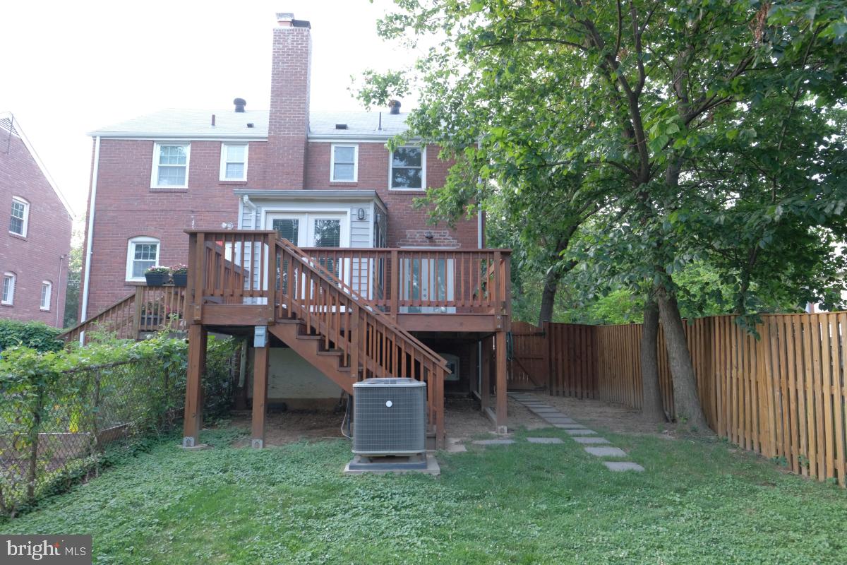 FRAVELS BALLSTON - Residential Lease