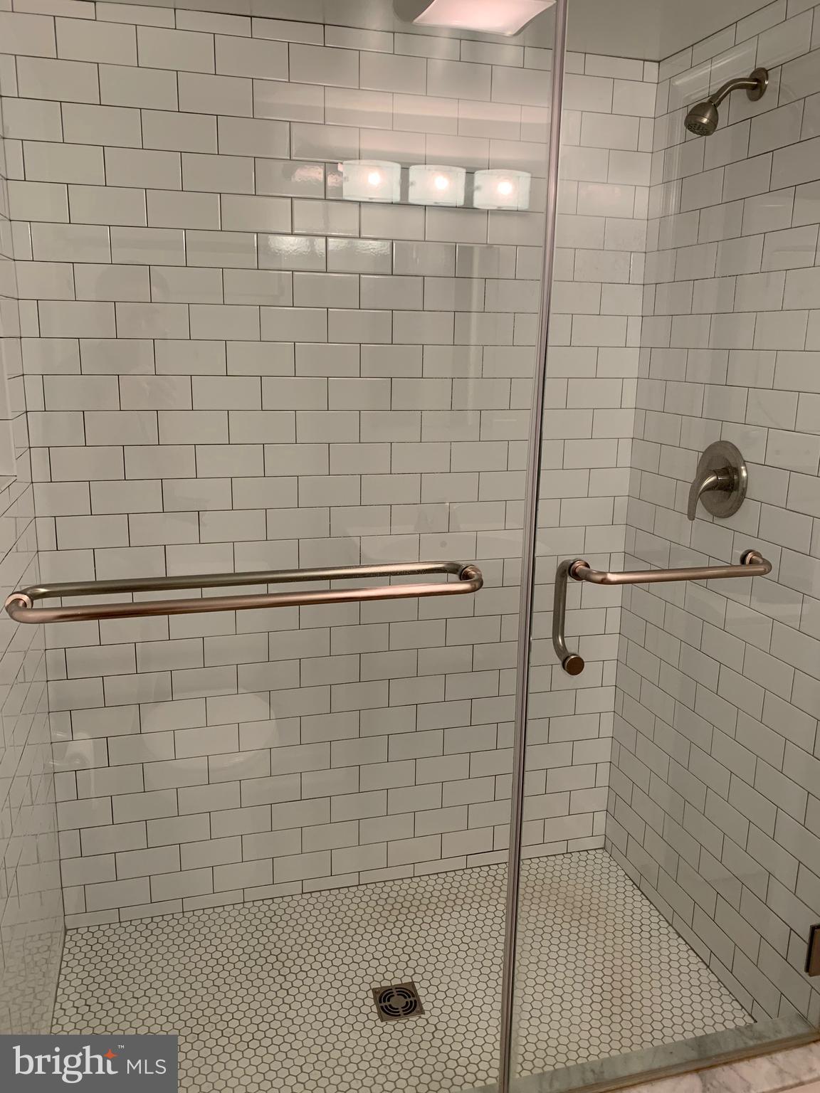 FRAVELS BALLSTON - Residential Lease