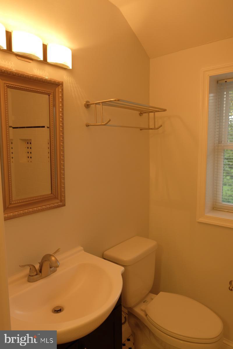 FRAVELS BALLSTON - Residential Lease