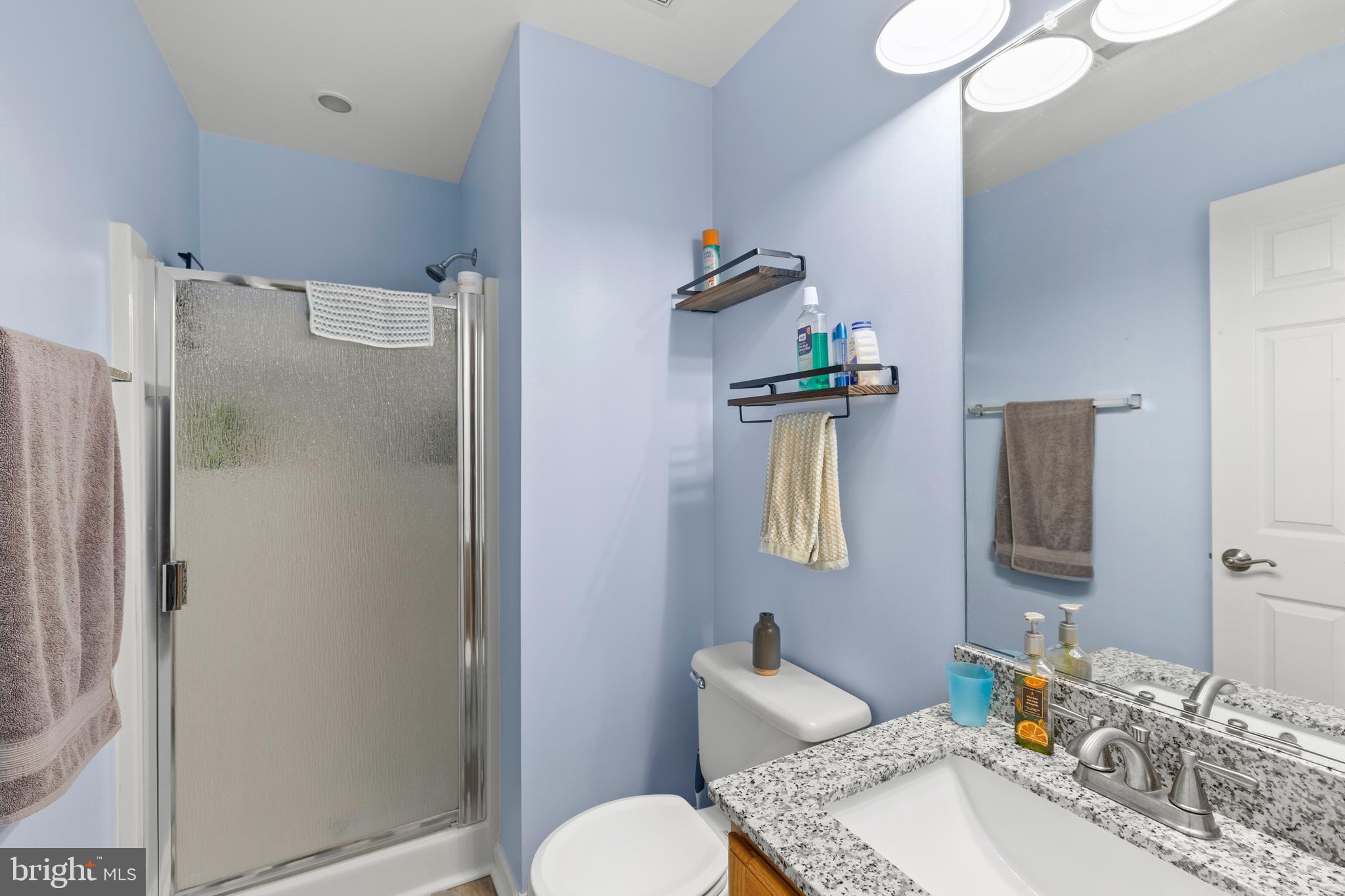 SHOREWOOD - Residential