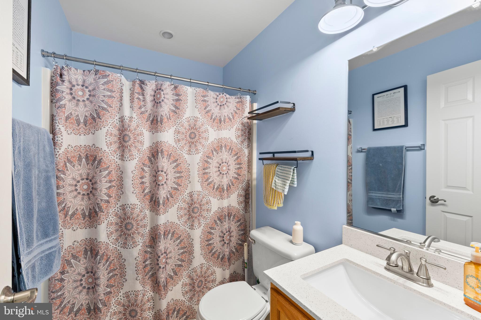 SHOREWOOD - Residential
