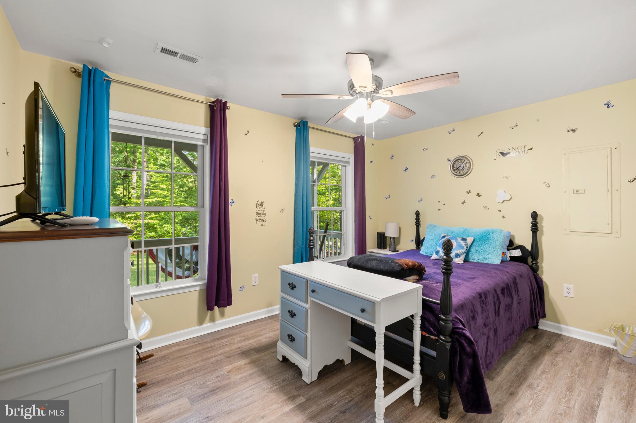 SHOREWOOD - Residential