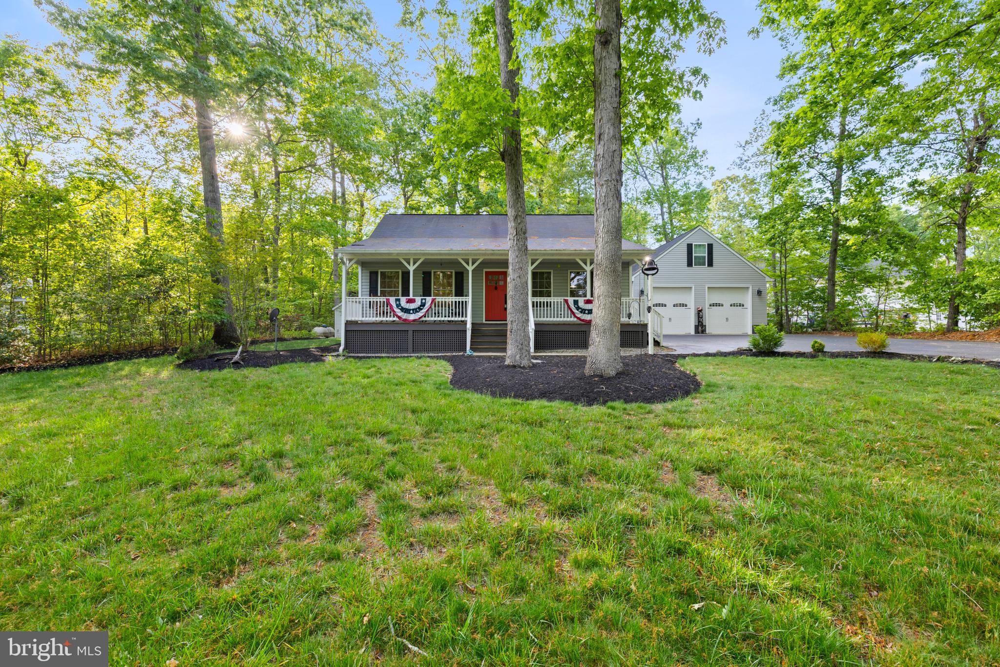 SHOREWOOD - Residential