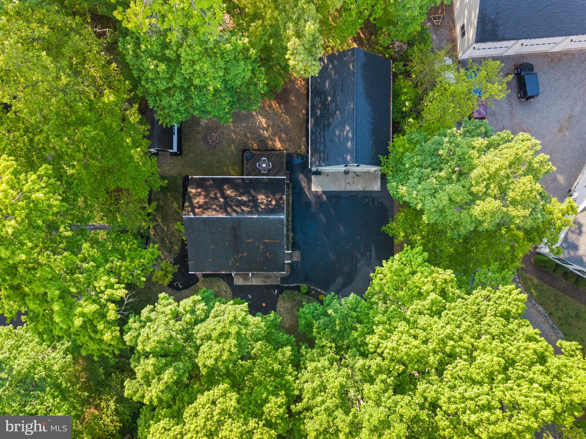 SHOREWOOD - Residential