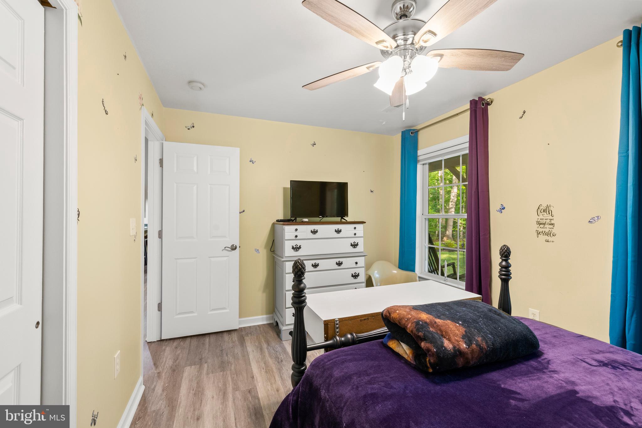SHOREWOOD - Residential