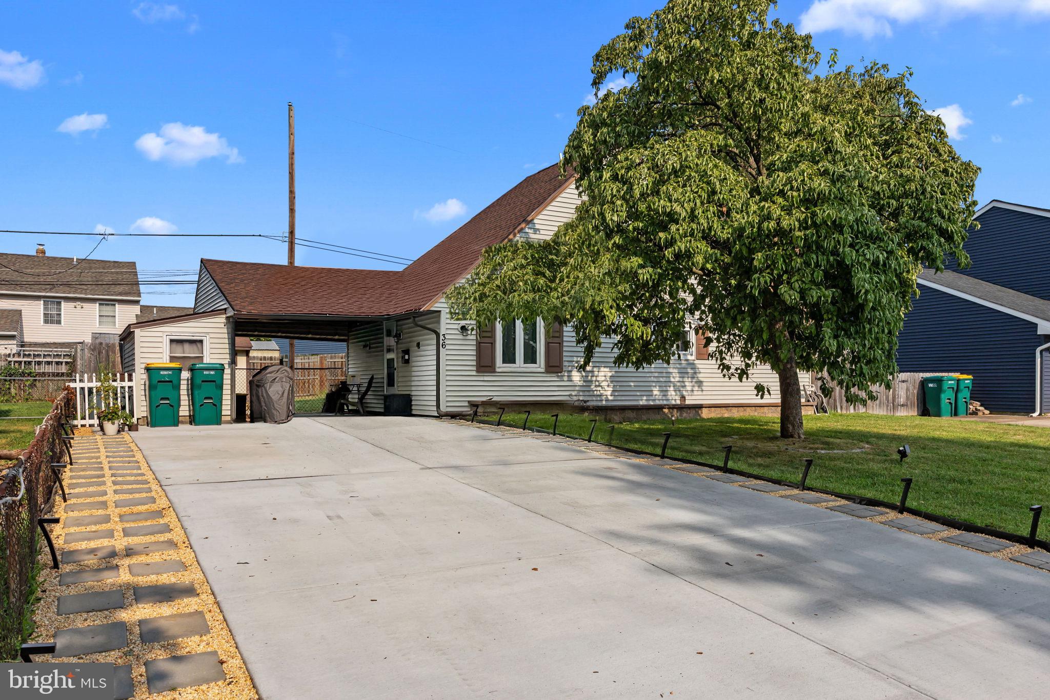 36 NEWBERRY LANE
