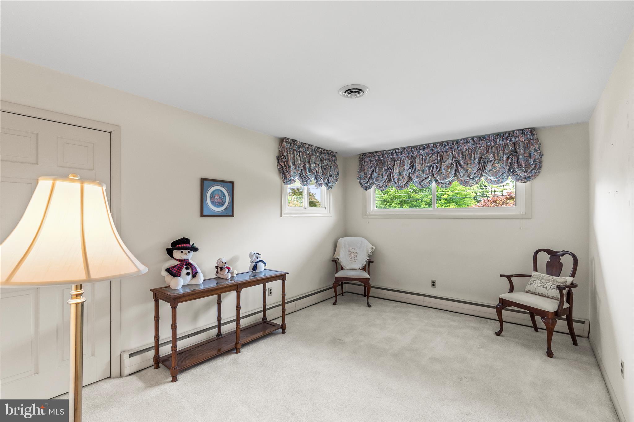 PINE KNOLL - Residential