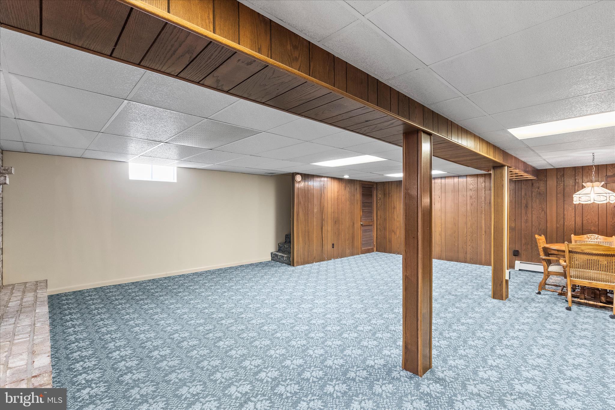 PINE KNOLL - Residential