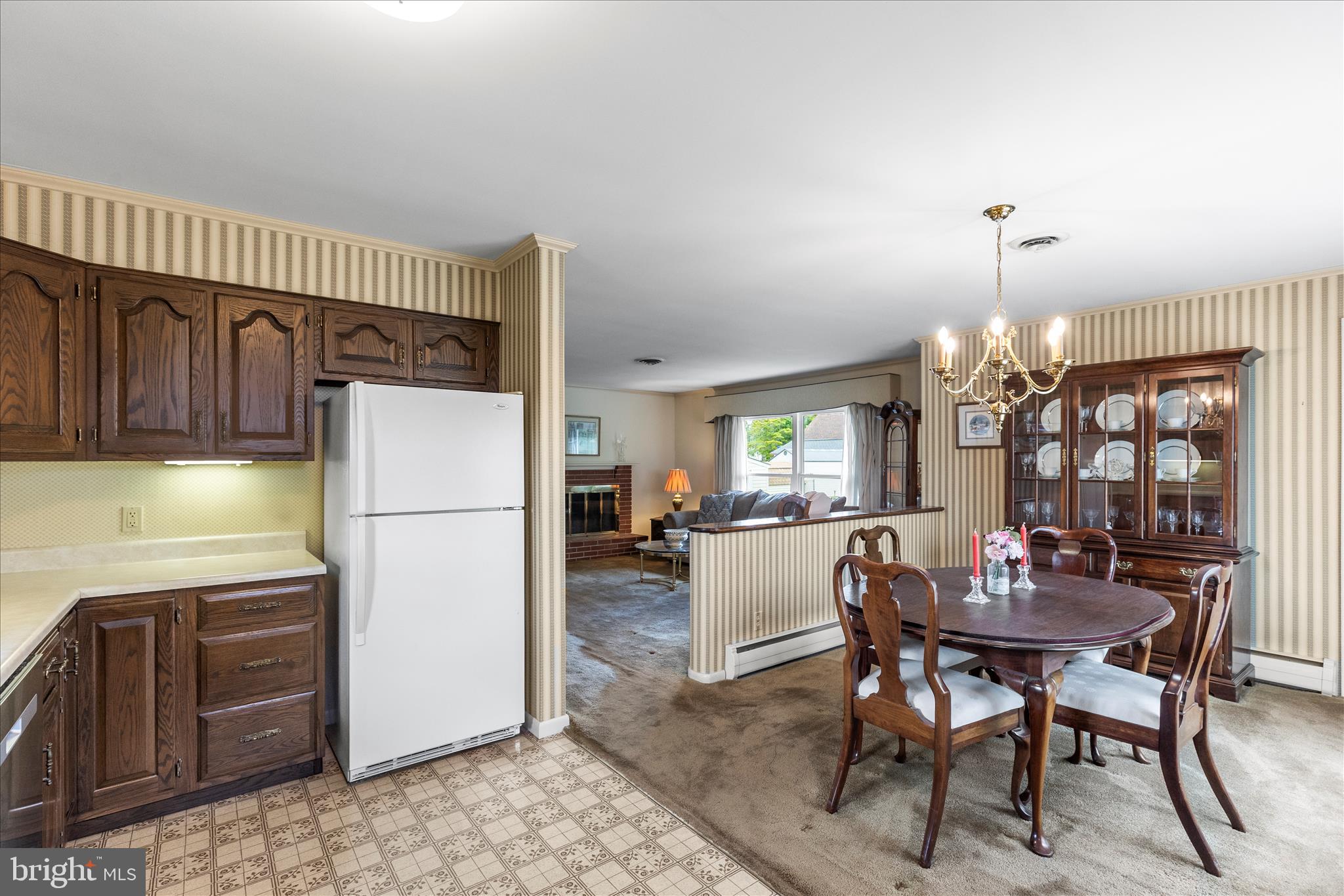 PINE KNOLL - Residential