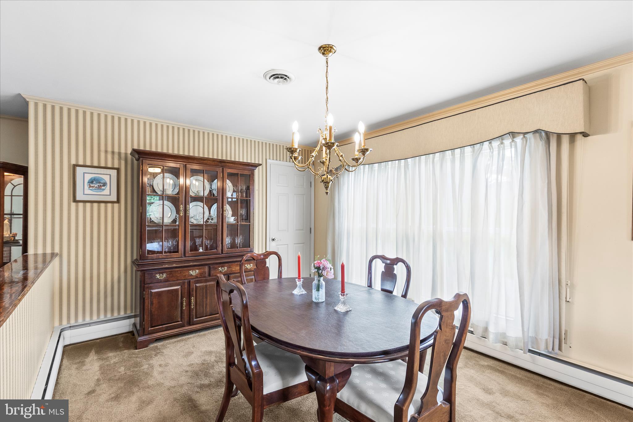 PINE KNOLL - Residential