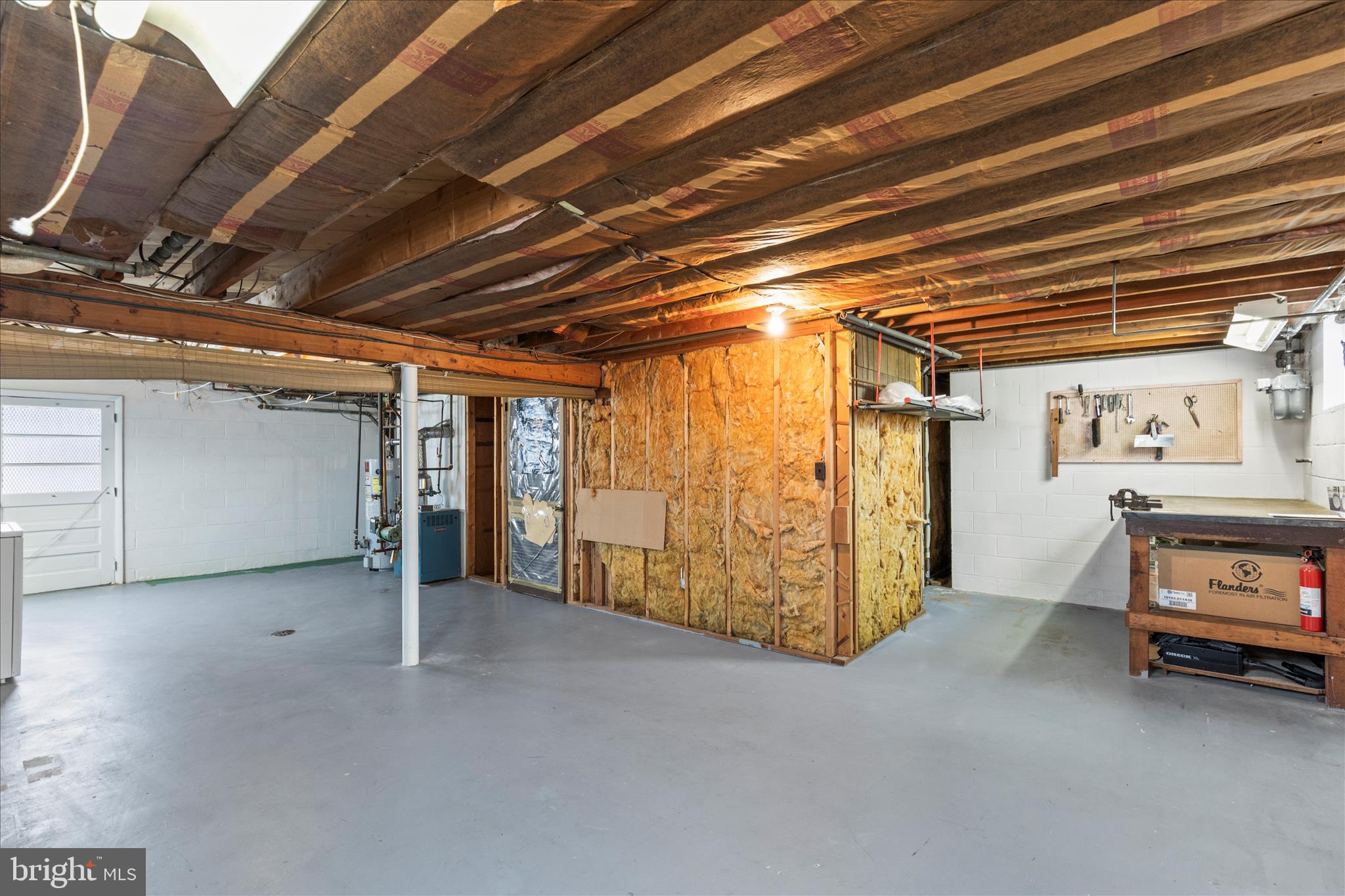PINE KNOLL - Residential