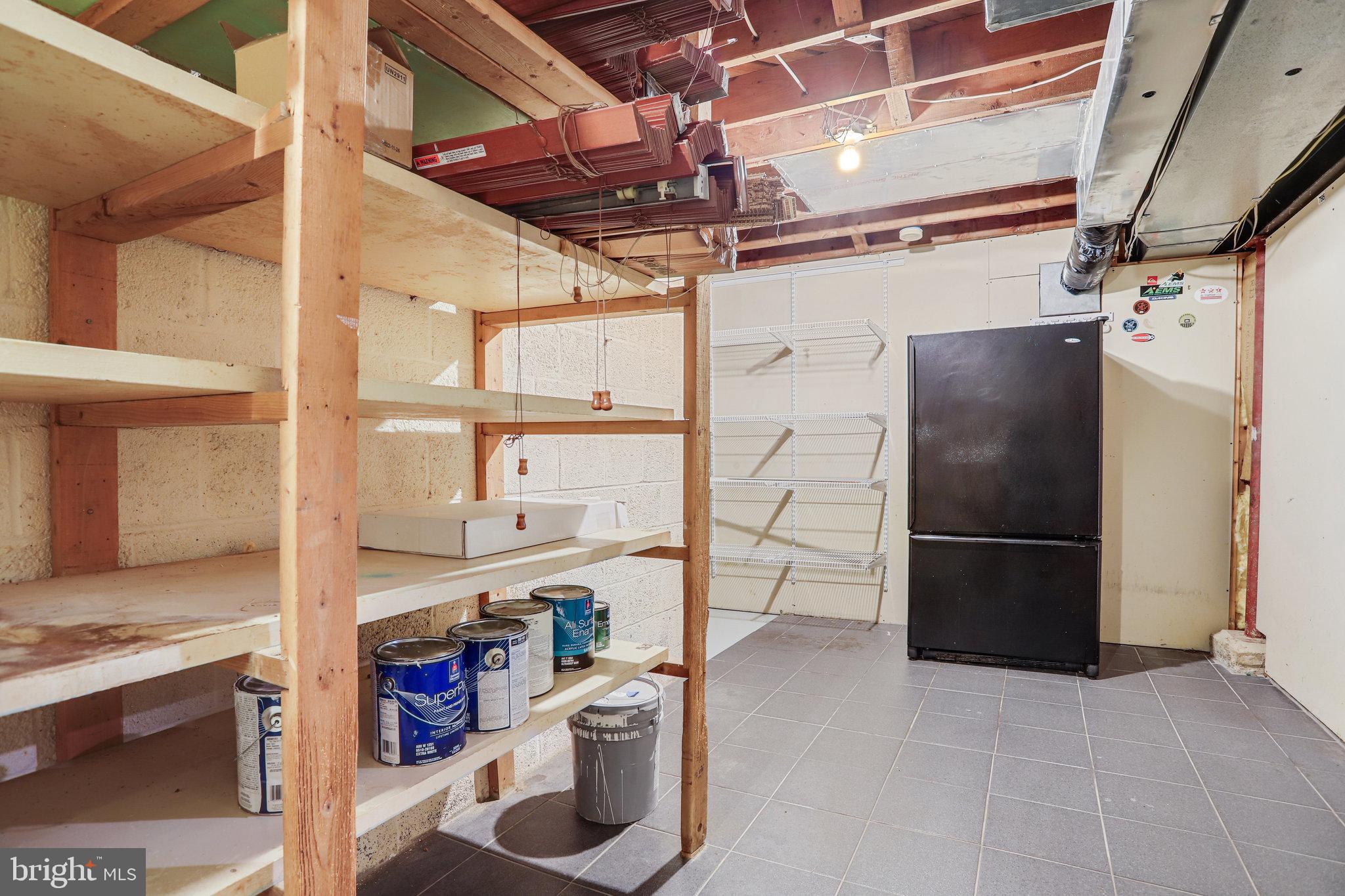 BETHESDA OUTSIDE - Residential