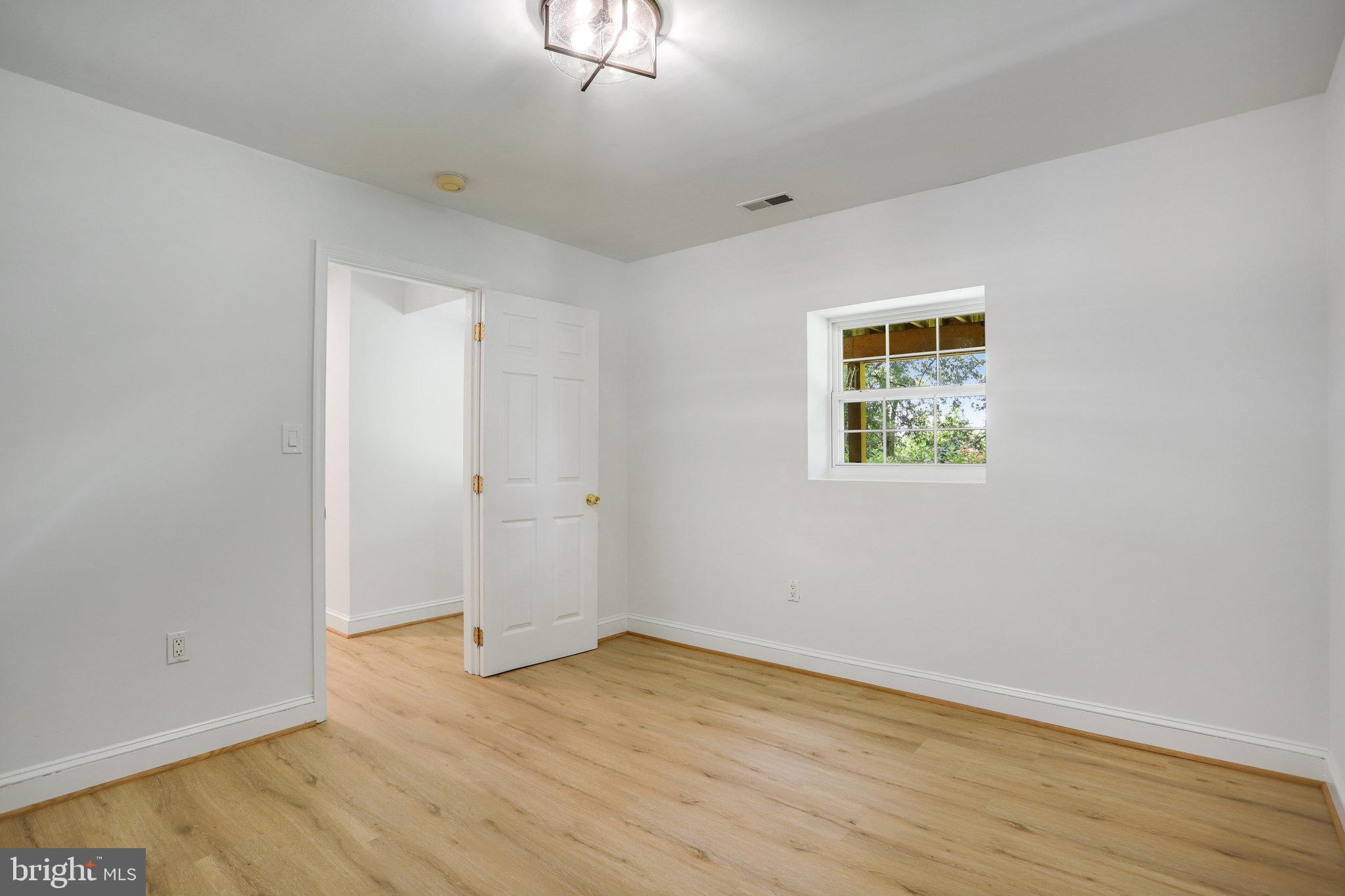 BETHESDA OUTSIDE - Residential