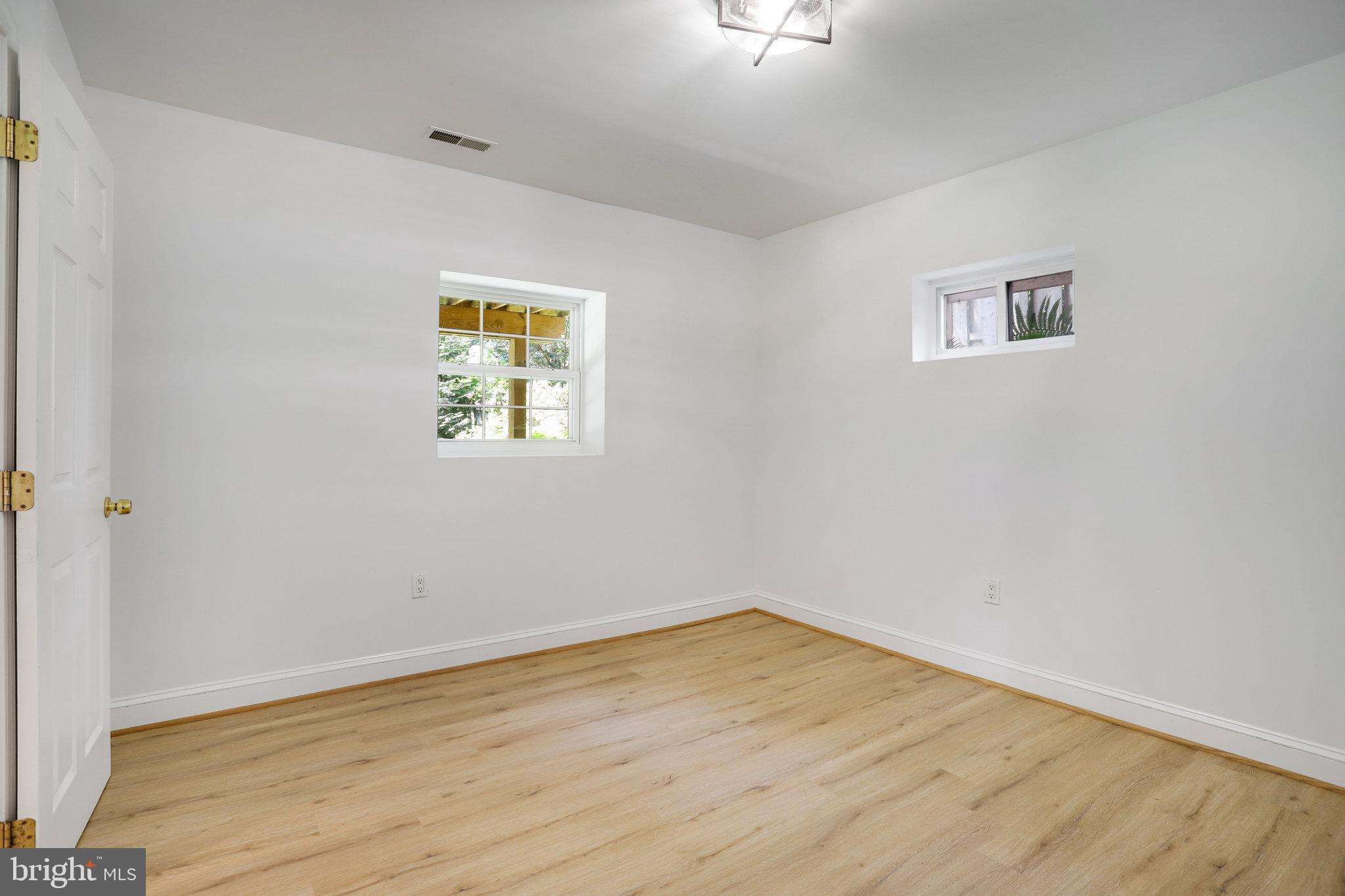 BETHESDA OUTSIDE - Residential