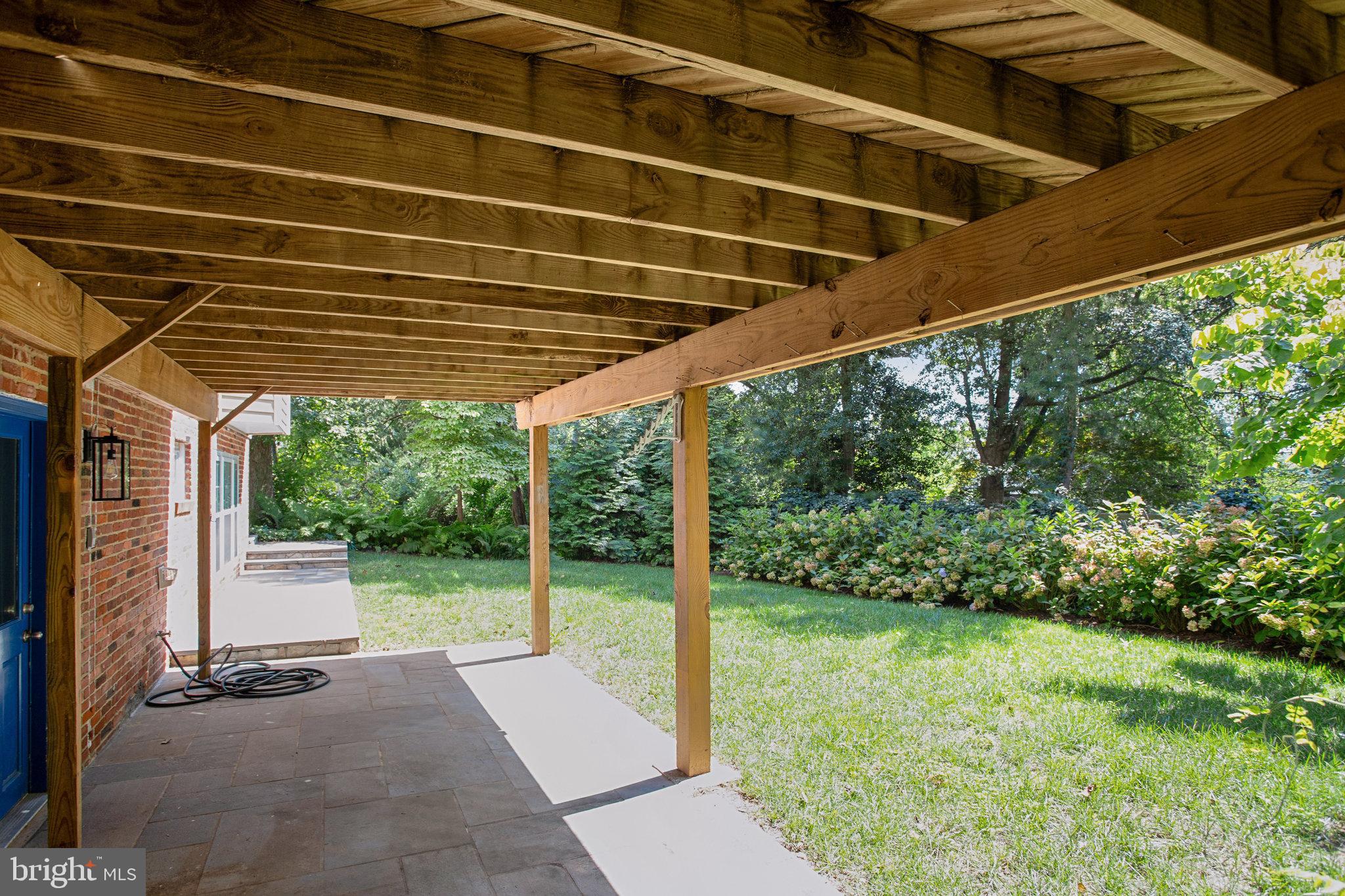 BETHESDA OUTSIDE - Residential