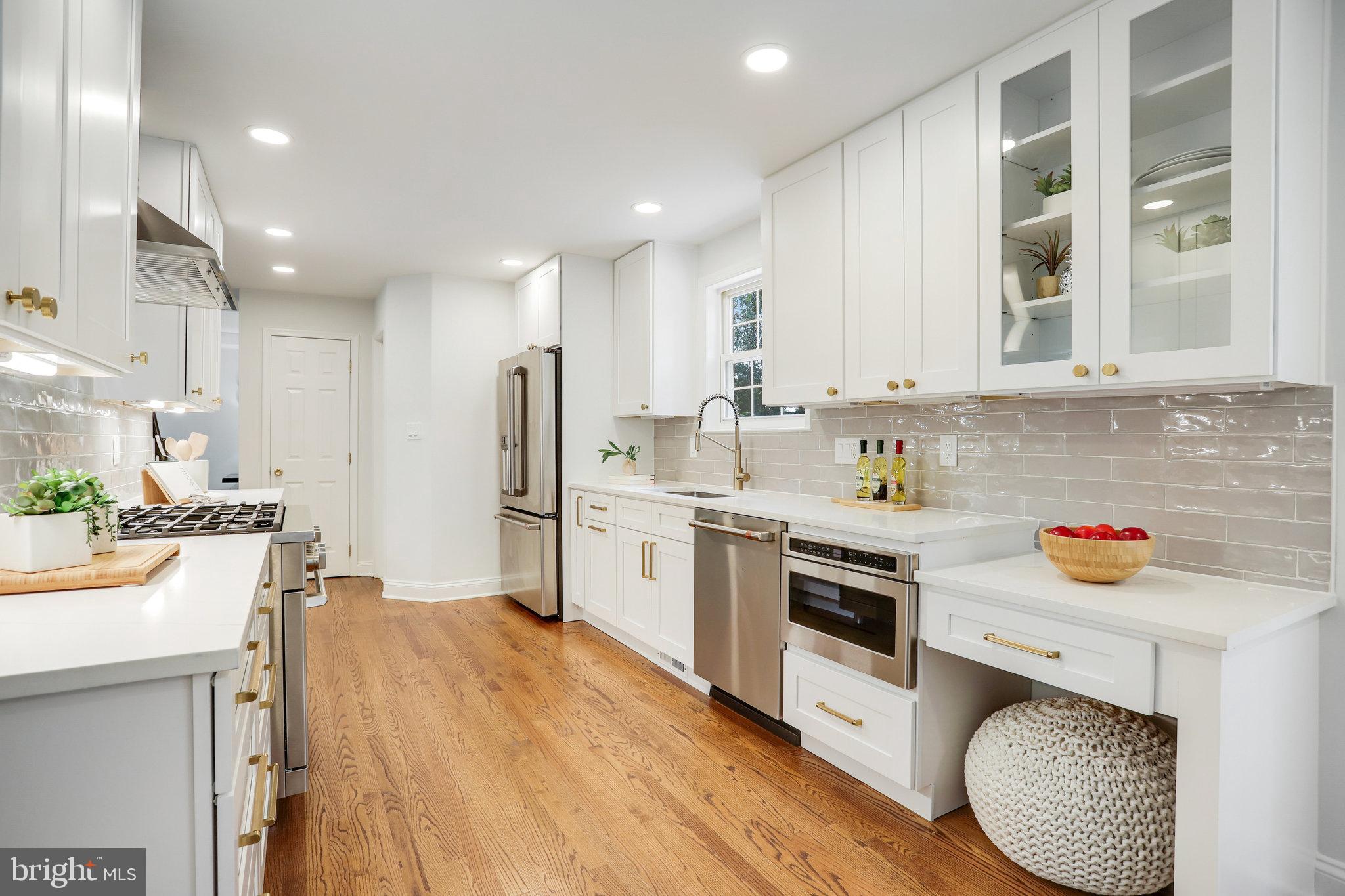 BETHESDA OUTSIDE - Residential