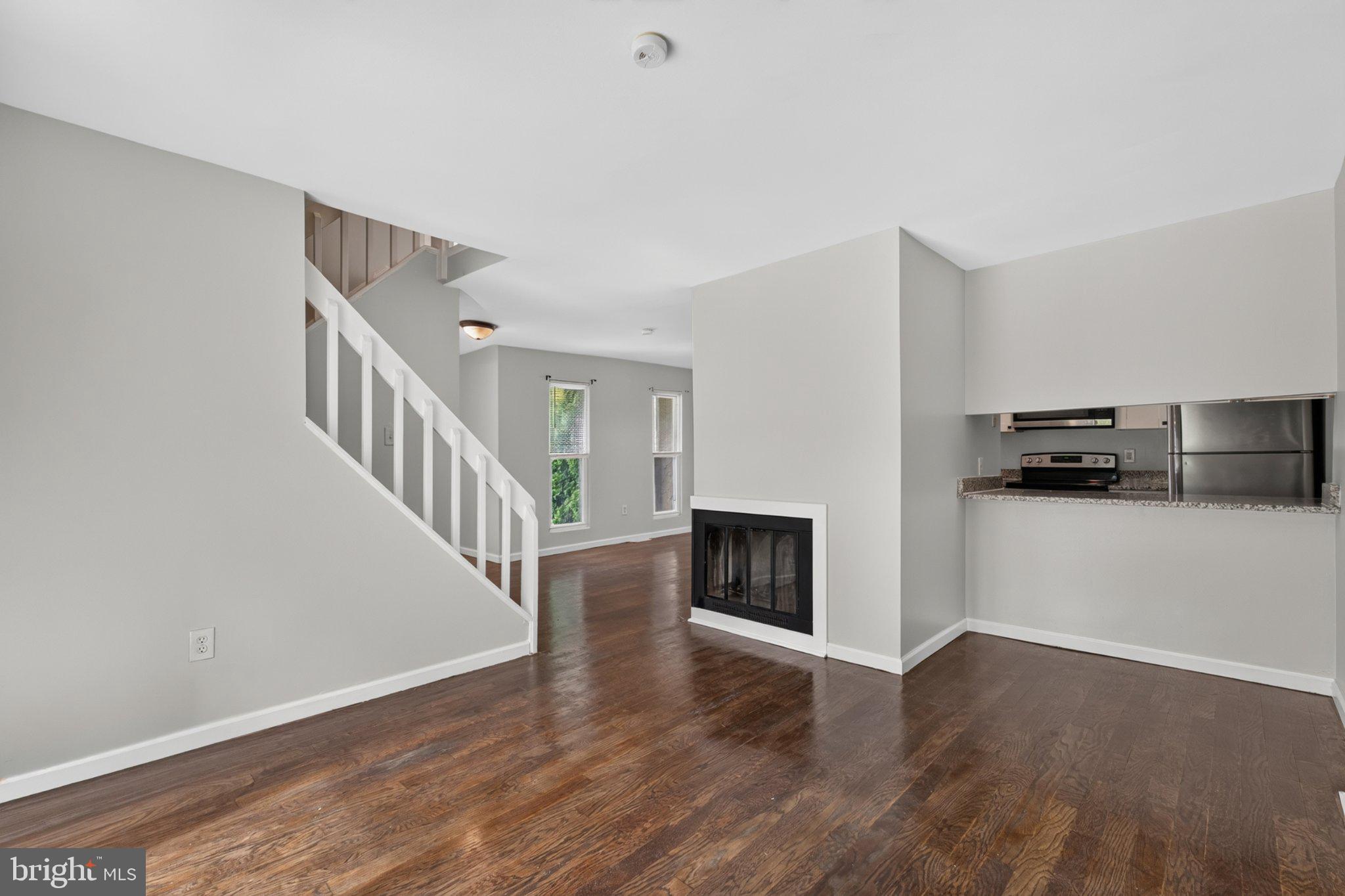 2218 DICKENS TERRACE