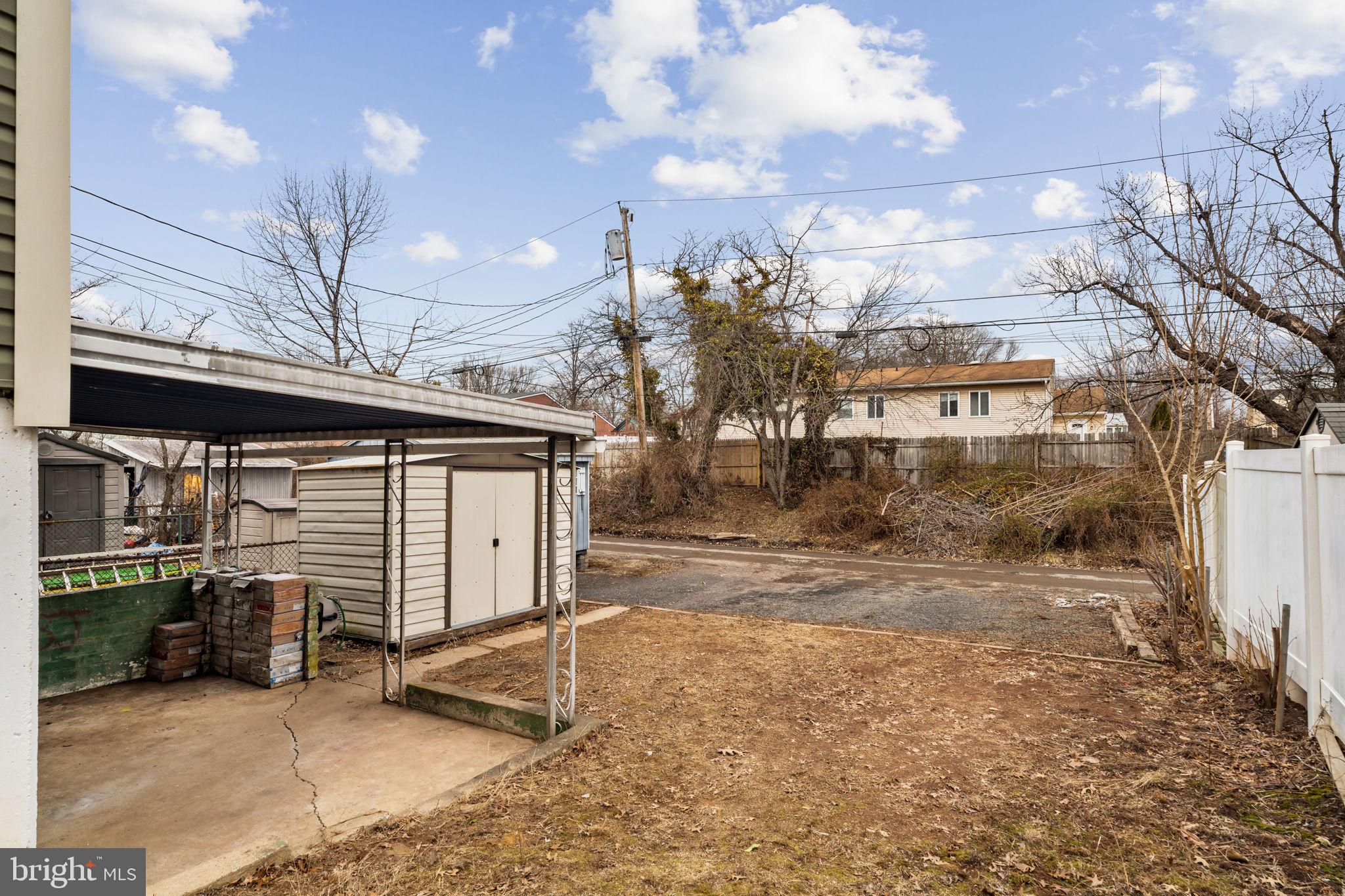 WEDGEWOOD - Residential