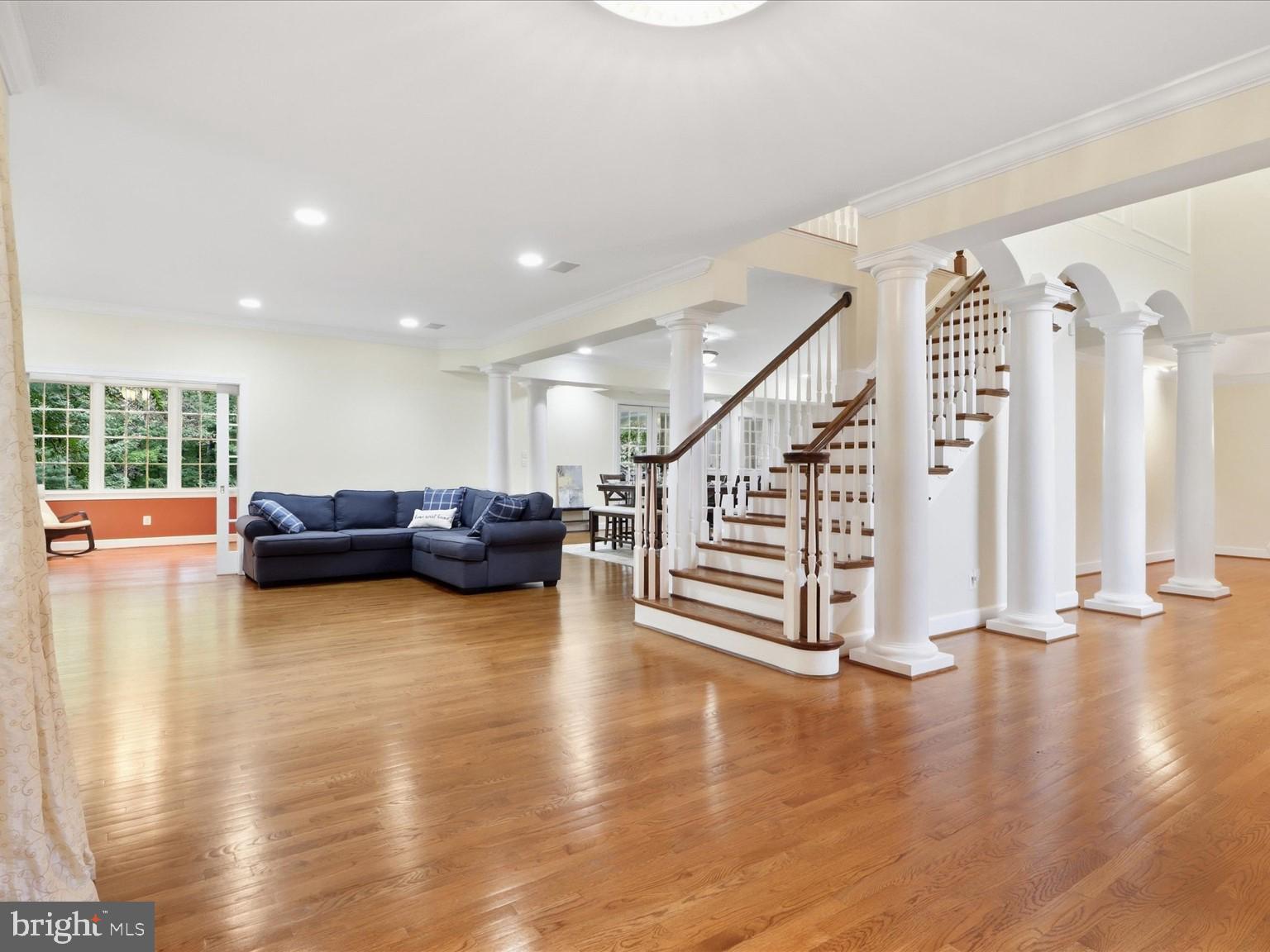 2606 CHESTNUT WOODS COURT