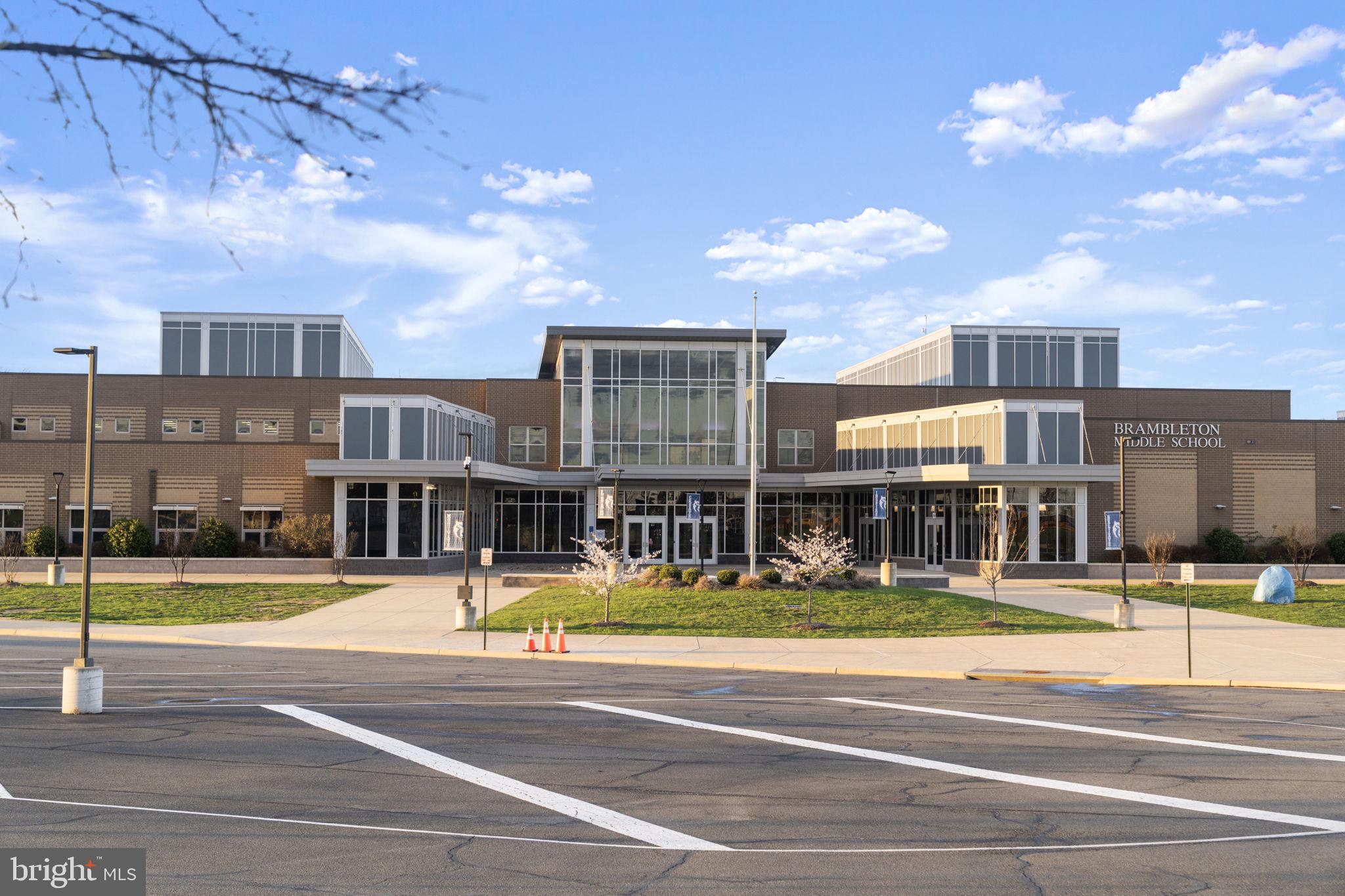 BRAMBLETON LANDBAY - Residential