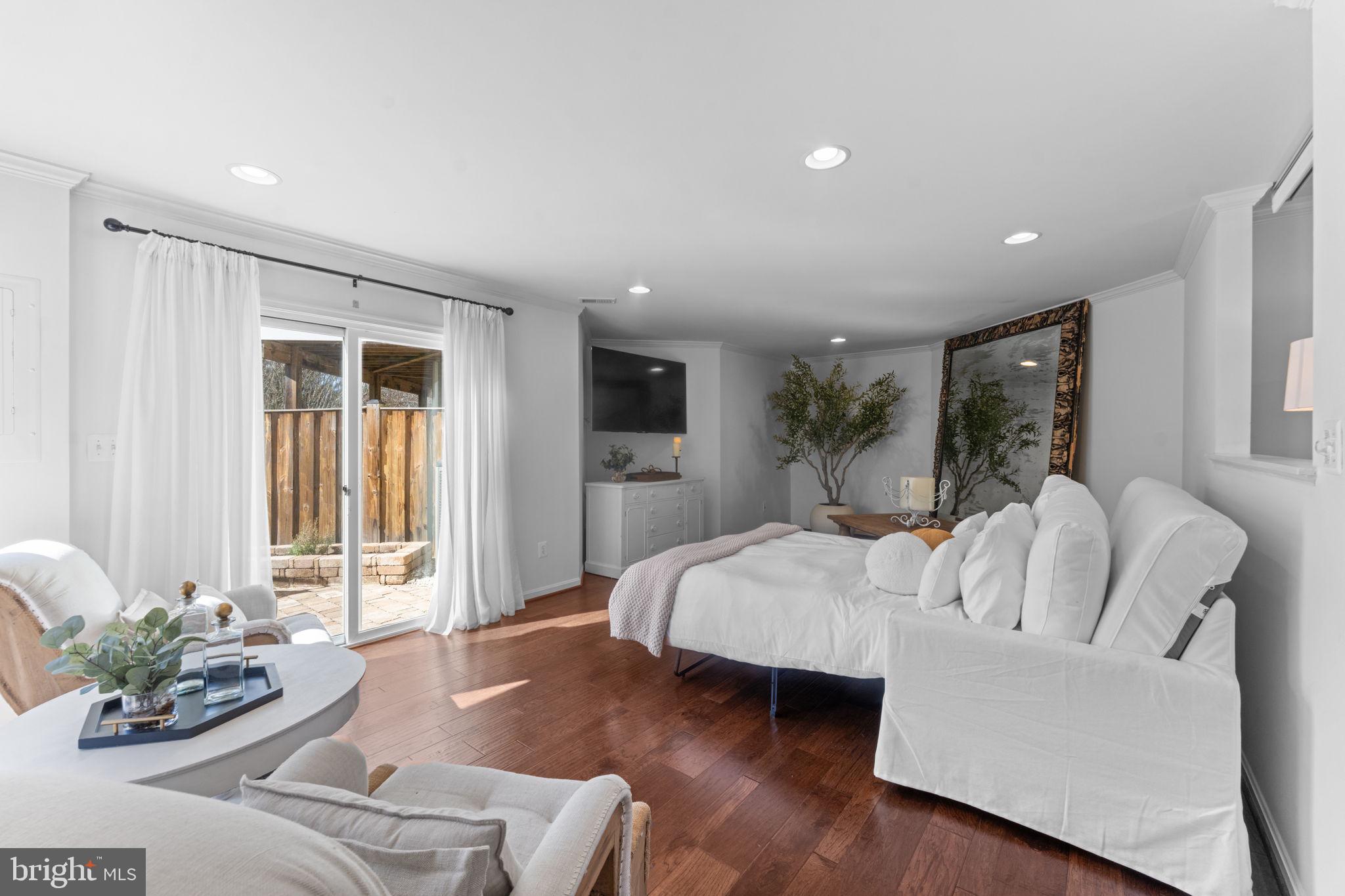 BRAMBLETON LANDBAY - Residential