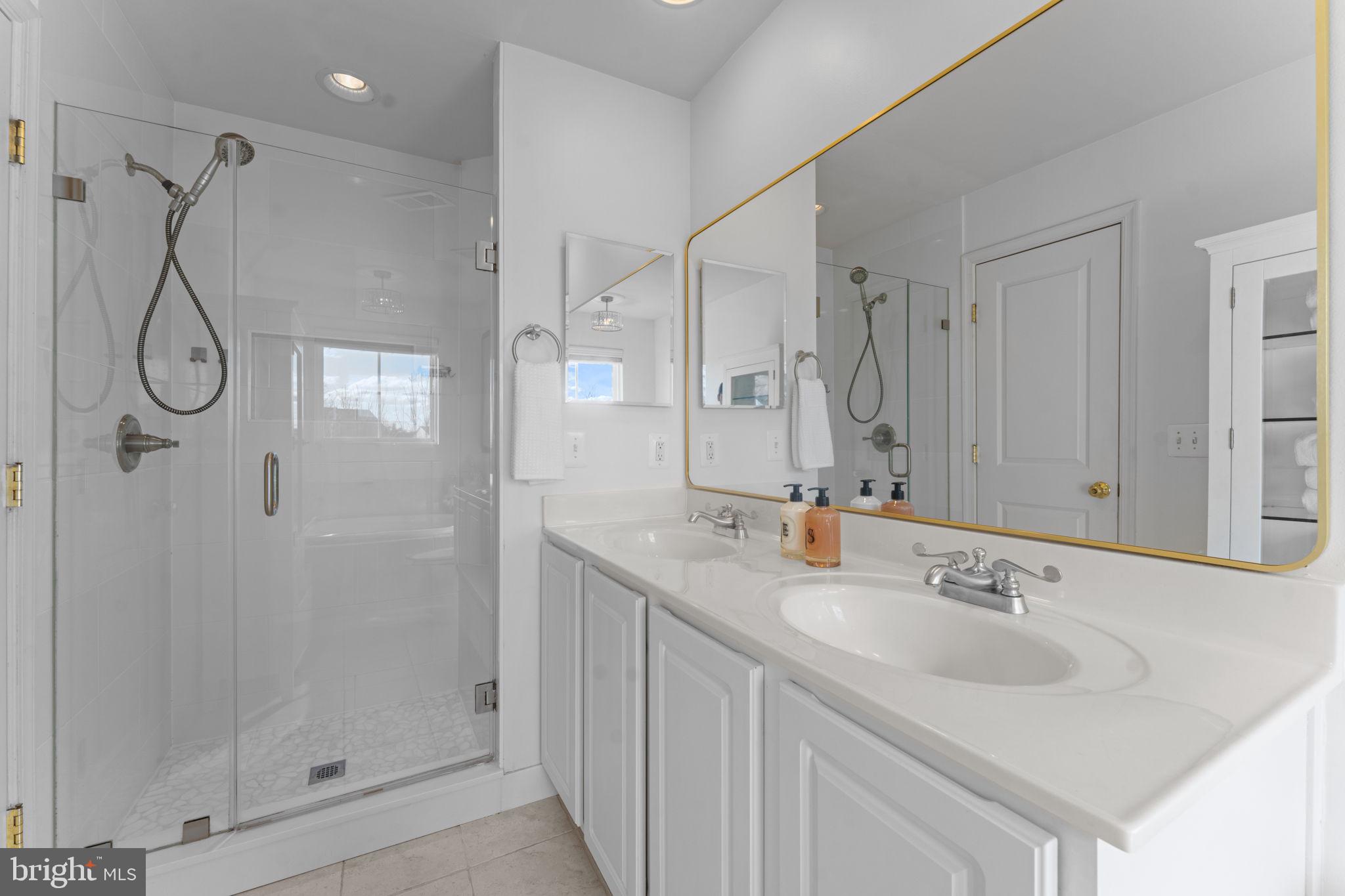 BRAMBLETON LANDBAY - Residential