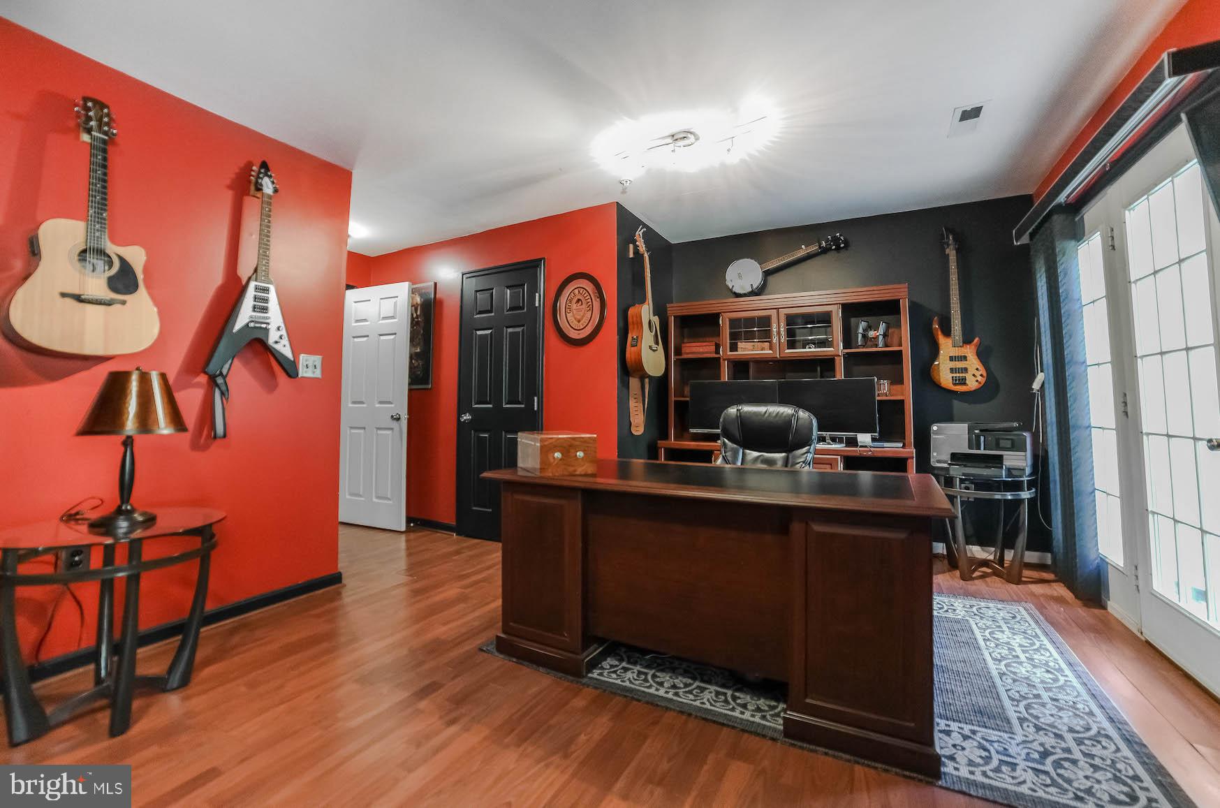 CHAPLINE PLACE - Residential