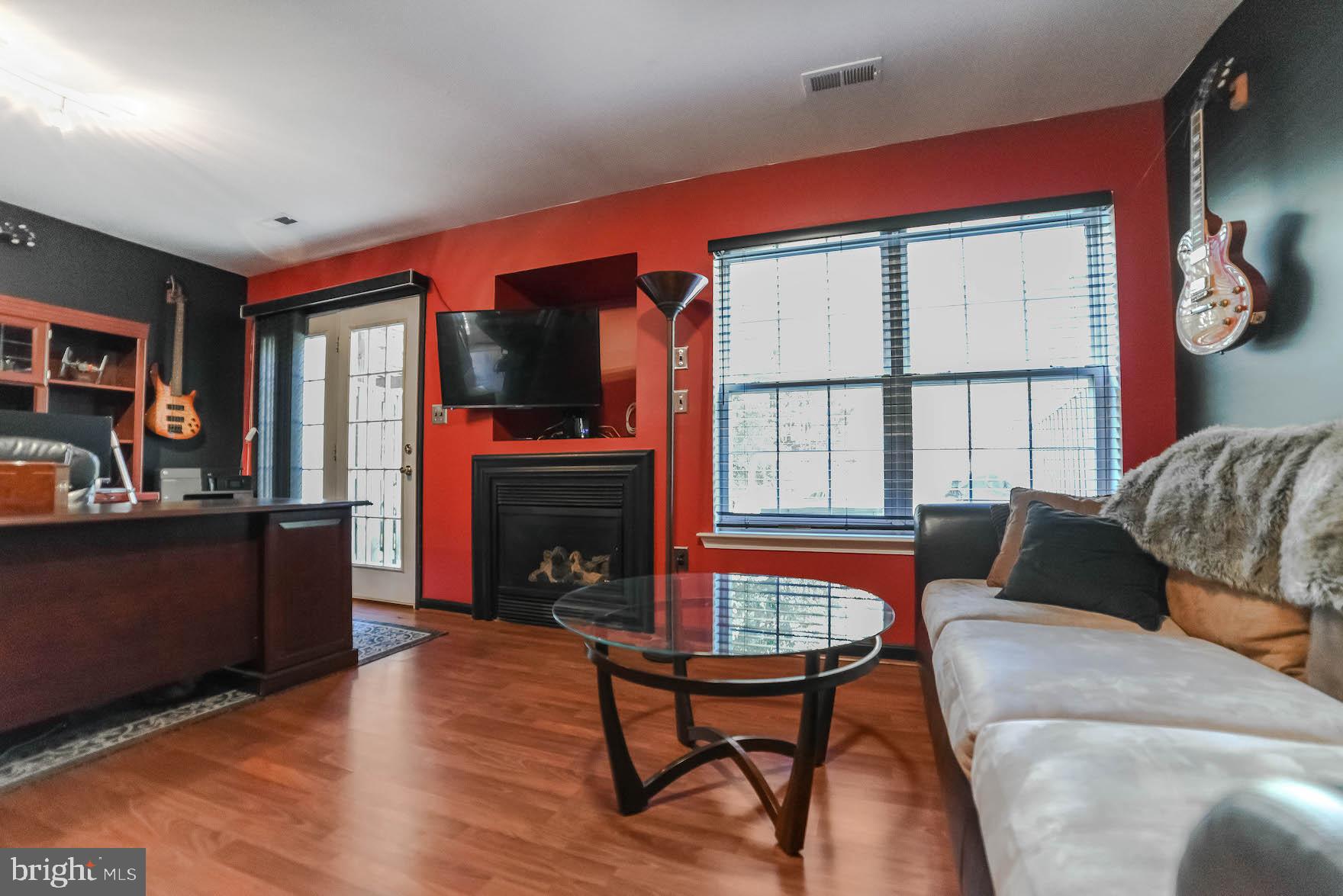 CHAPLINE PLACE - Residential