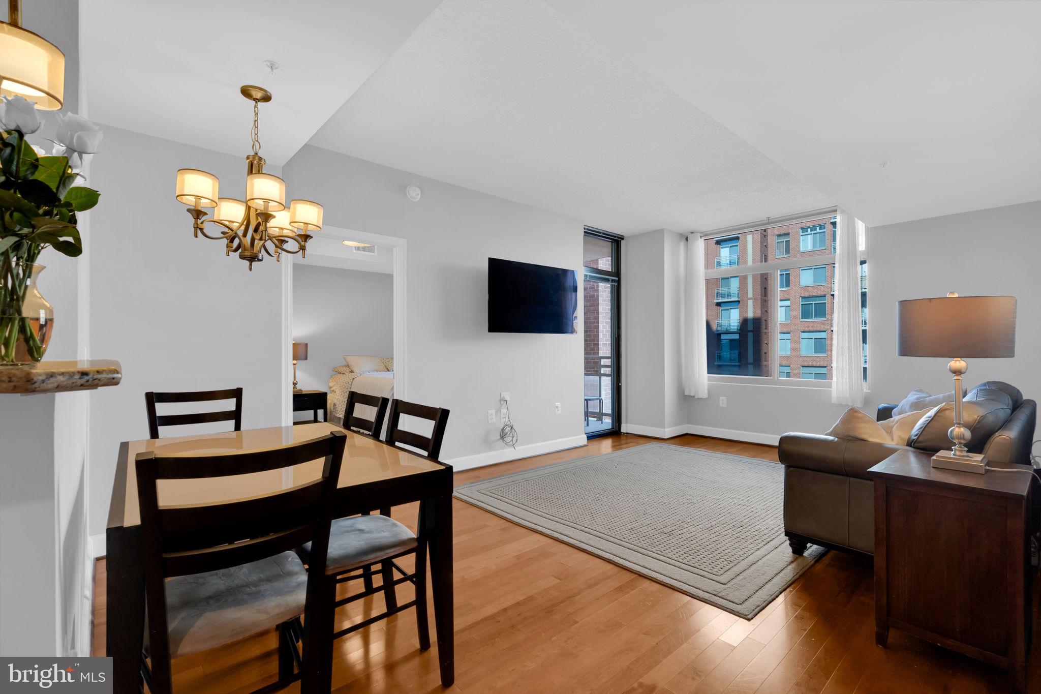 ECLIPSE ON CENTER PARK - Residential Lease