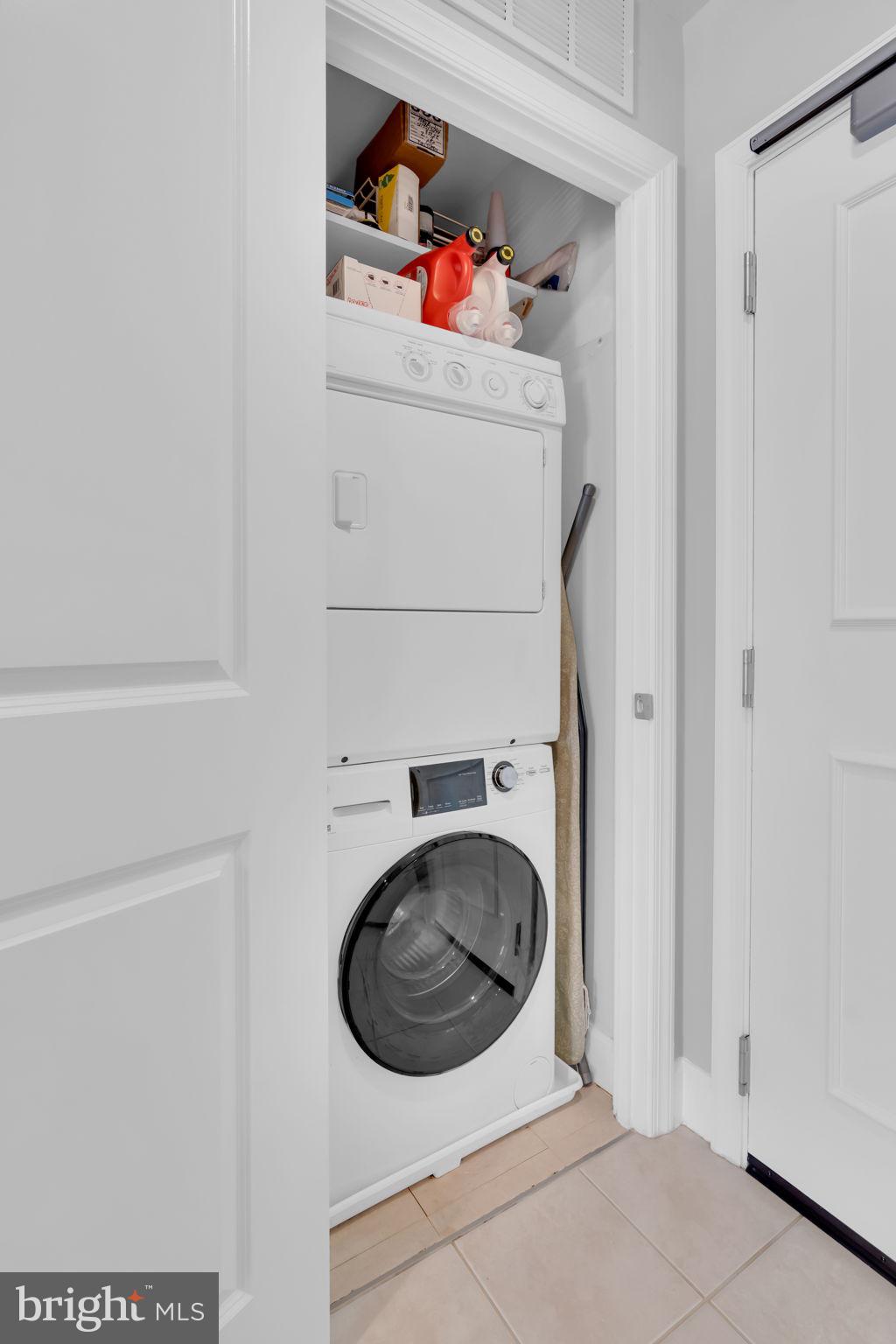 ECLIPSE ON CENTER PARK - Residential Lease