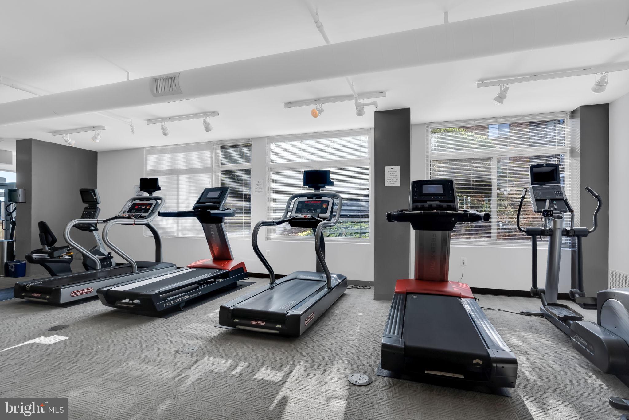 ECLIPSE ON CENTER PARK - Residential Lease